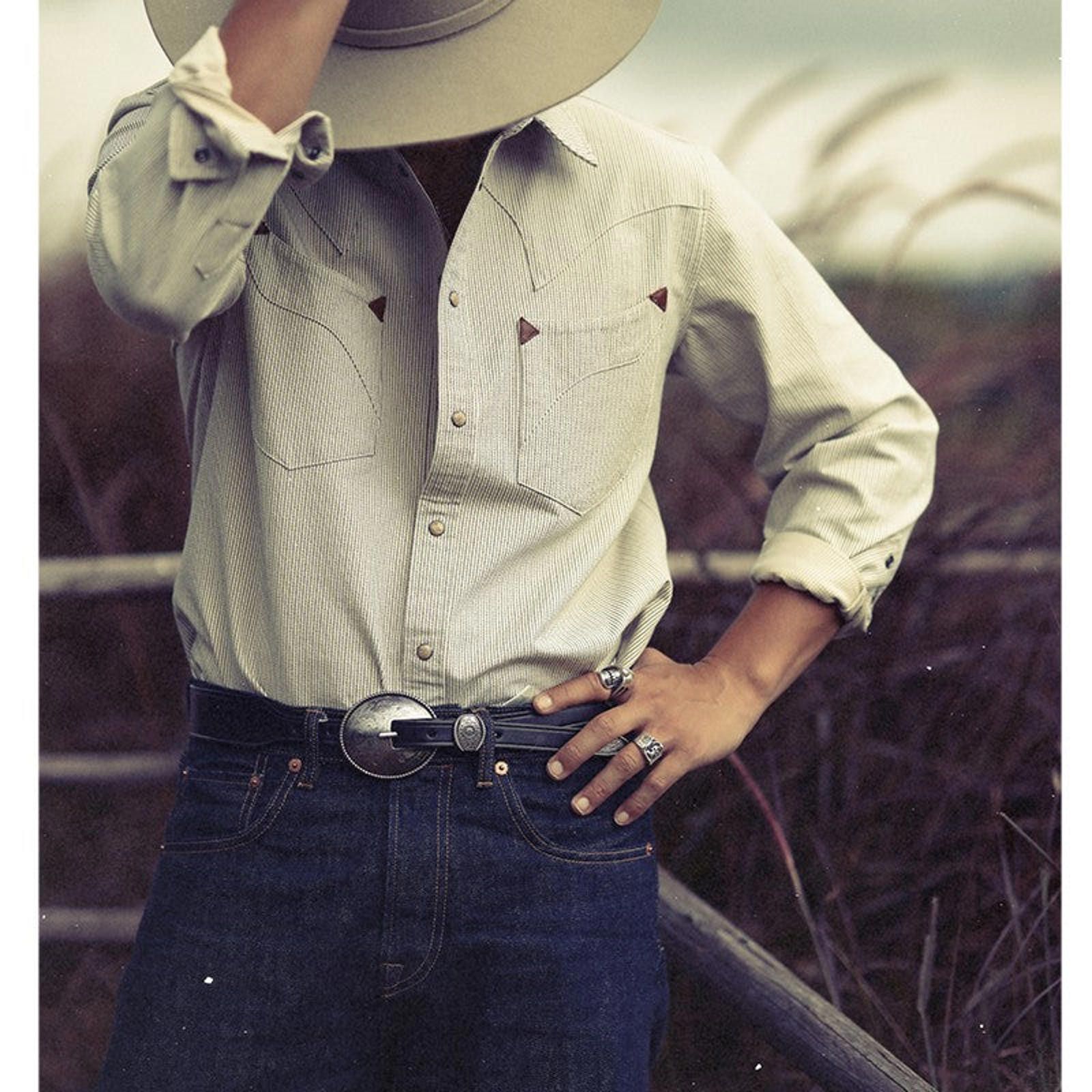 Leather × Vintage Western Veg-Tan Cowhide Belt – Tang Buckle, Italian Leather Size ONE SIZE - 3 Thumbnail