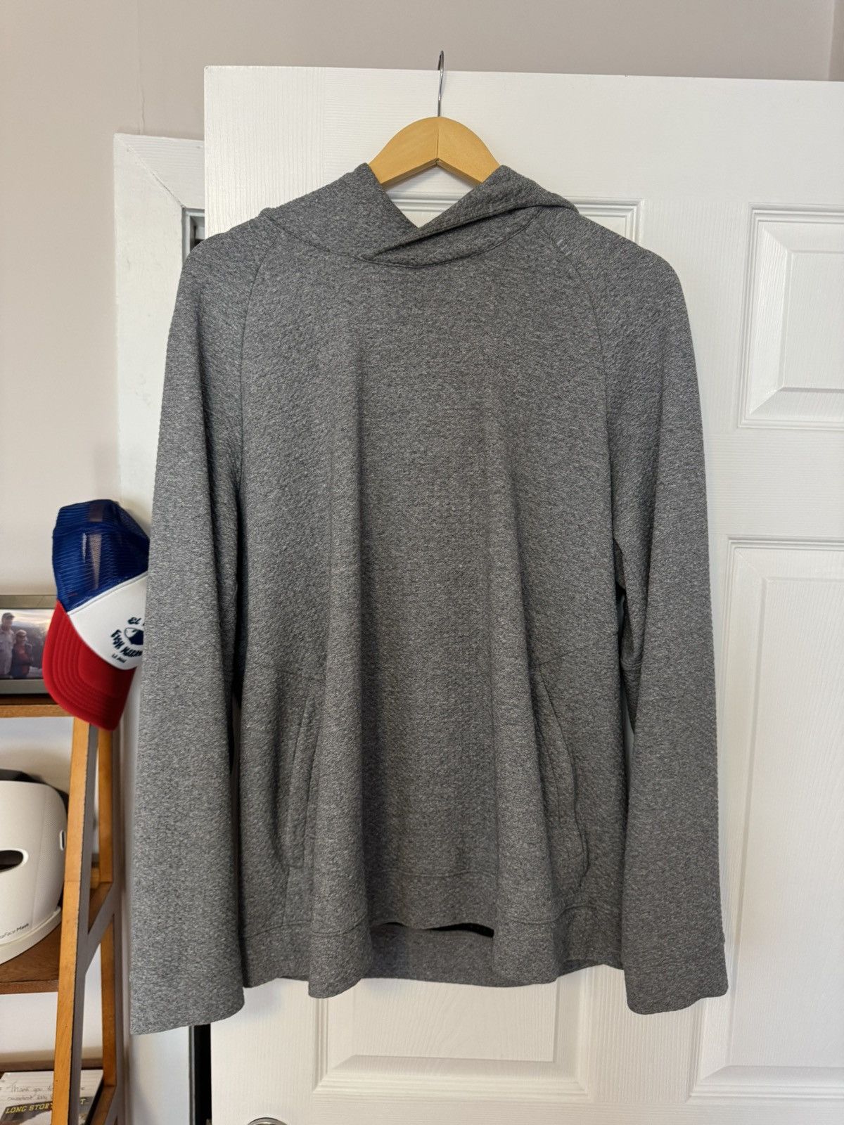 Lululemon Lightly used lululemon hoodie Size US L / EU 52-54 / 3 - 1 Thumbnail