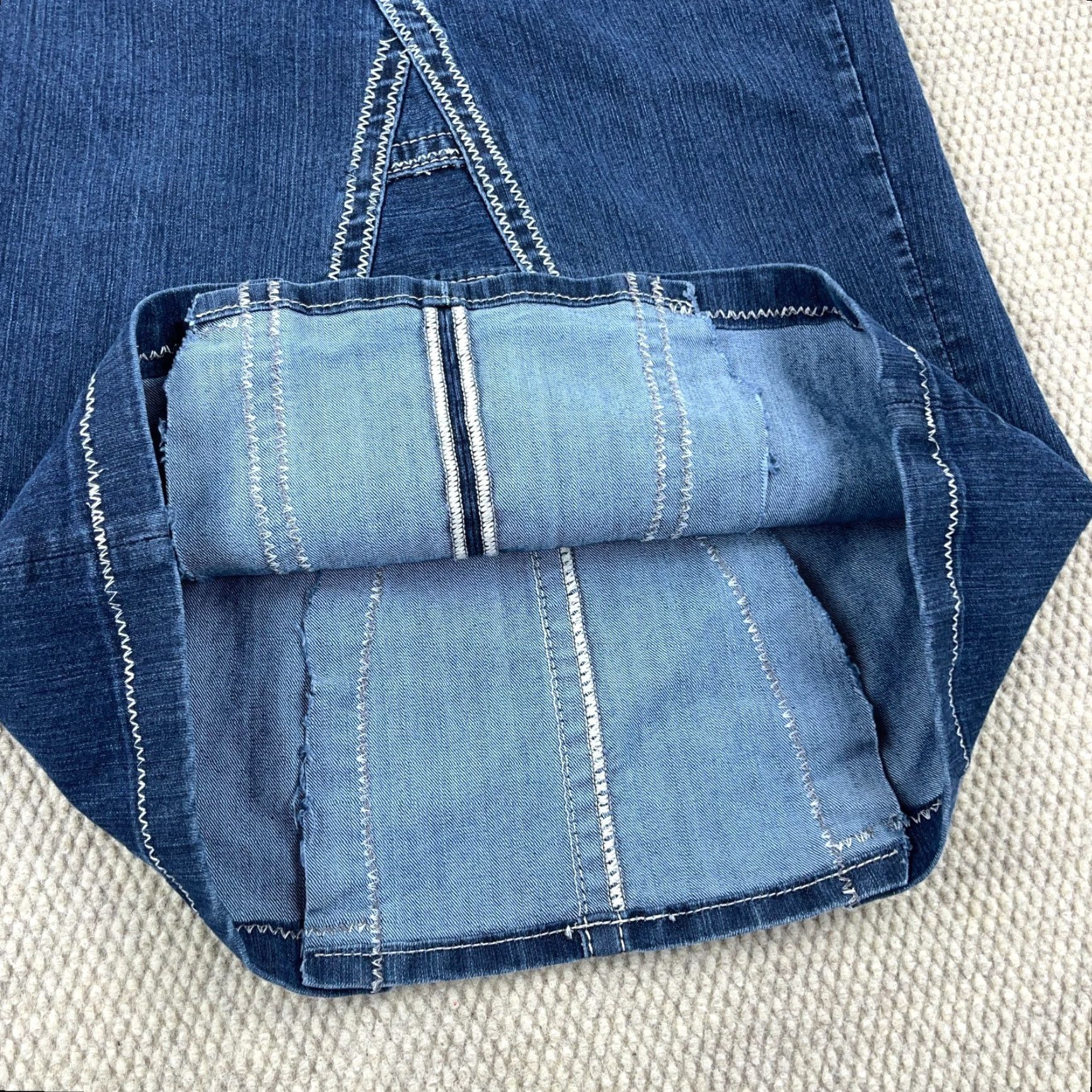 Miss Me Miss Me Denim Skirt Women Size 27 A-Line Midi Blue Casual Flap Pockets Size 27" / US 4 / IT 40 - 6 Thumbnail