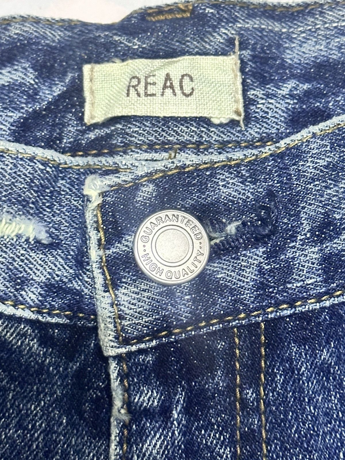 Japanese Brand Vintage Reac Distressed Jeans Baggy Loose Style & Faded Wash Size US 36 / EU 52 - 8 Thumbnail