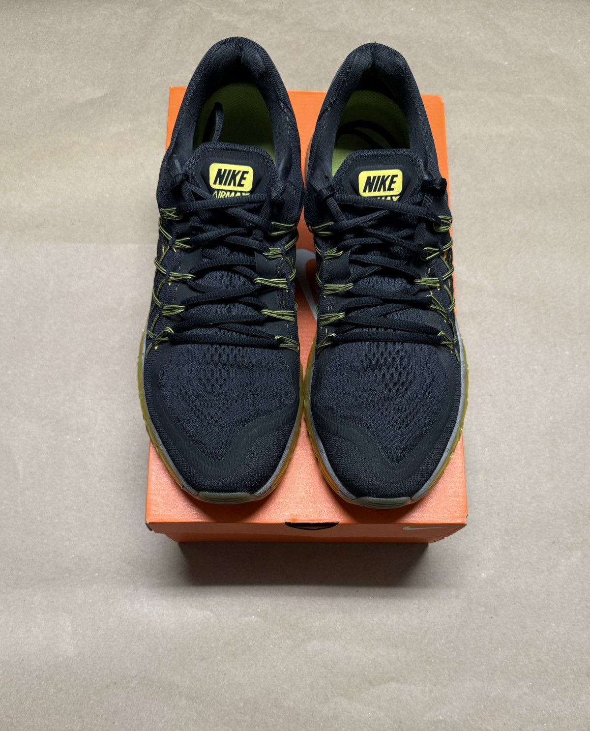 Nike Nike Air Max 2015 Volt men’s running shoes size 14 Rare! Size US 14 / EU 47 - 3 Thumbnail