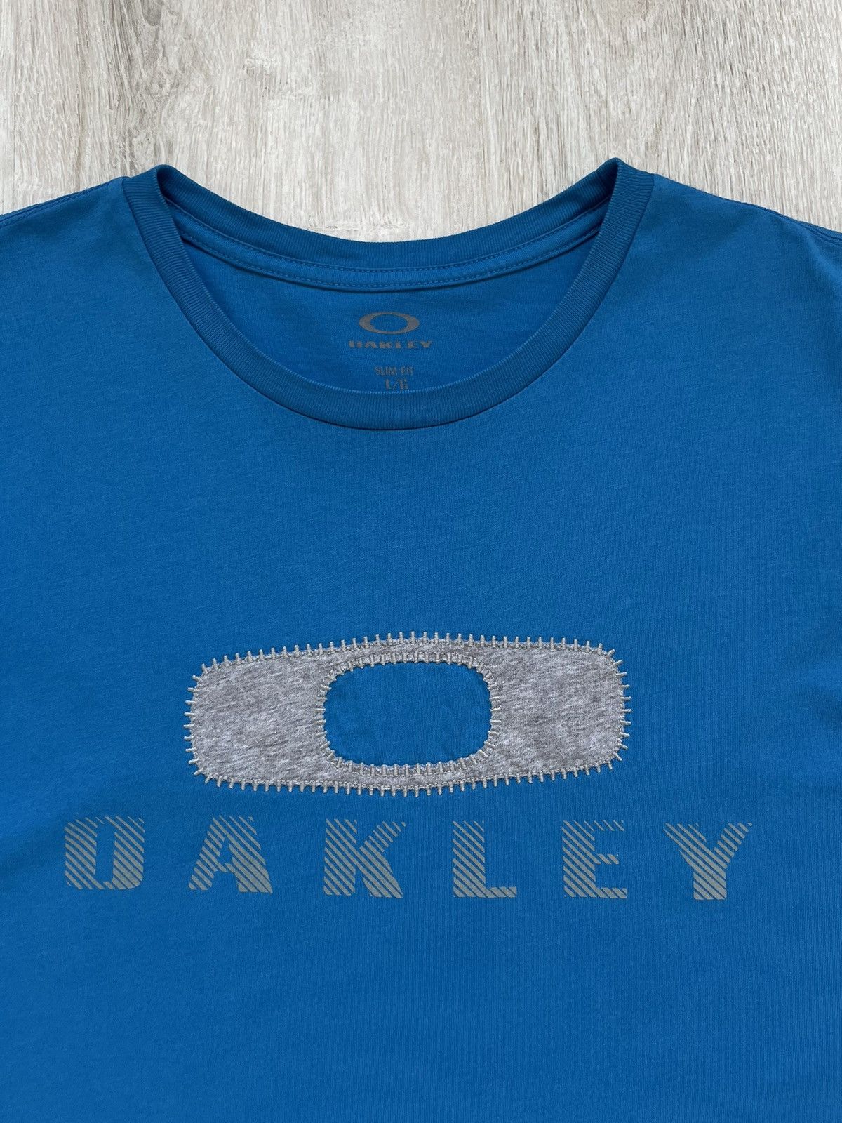 Oakley × Vintage Oakley T Shirt Big Logo Slim Fit Outdoor Size US M / EU 48-50 / 2 - 3 Thumbnail