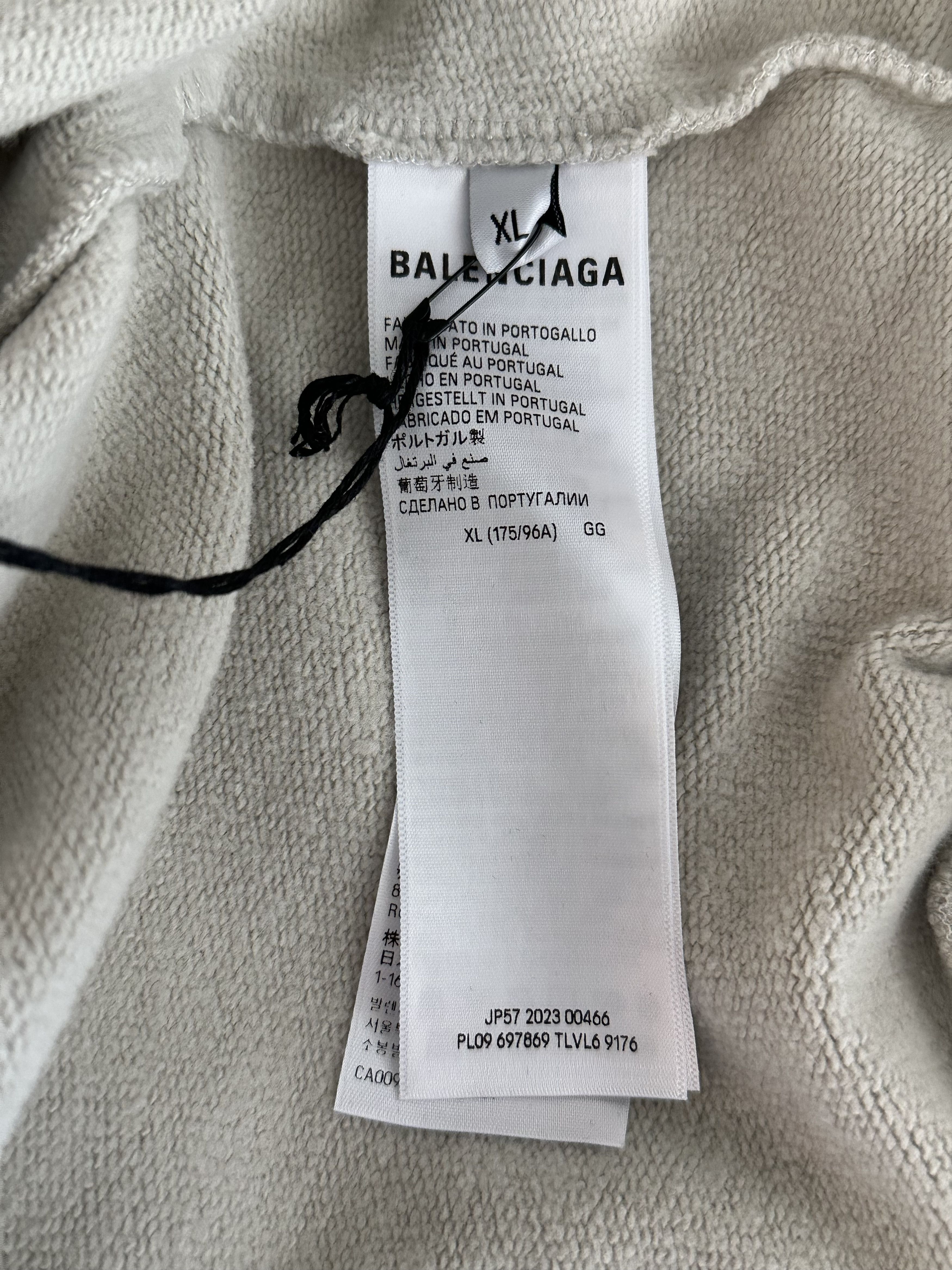 Balenciaga Balenciaga Grey & White Los Angeles Logo Sweater Size US XXL / EU 58 / 5 - 4 Thumbnail
