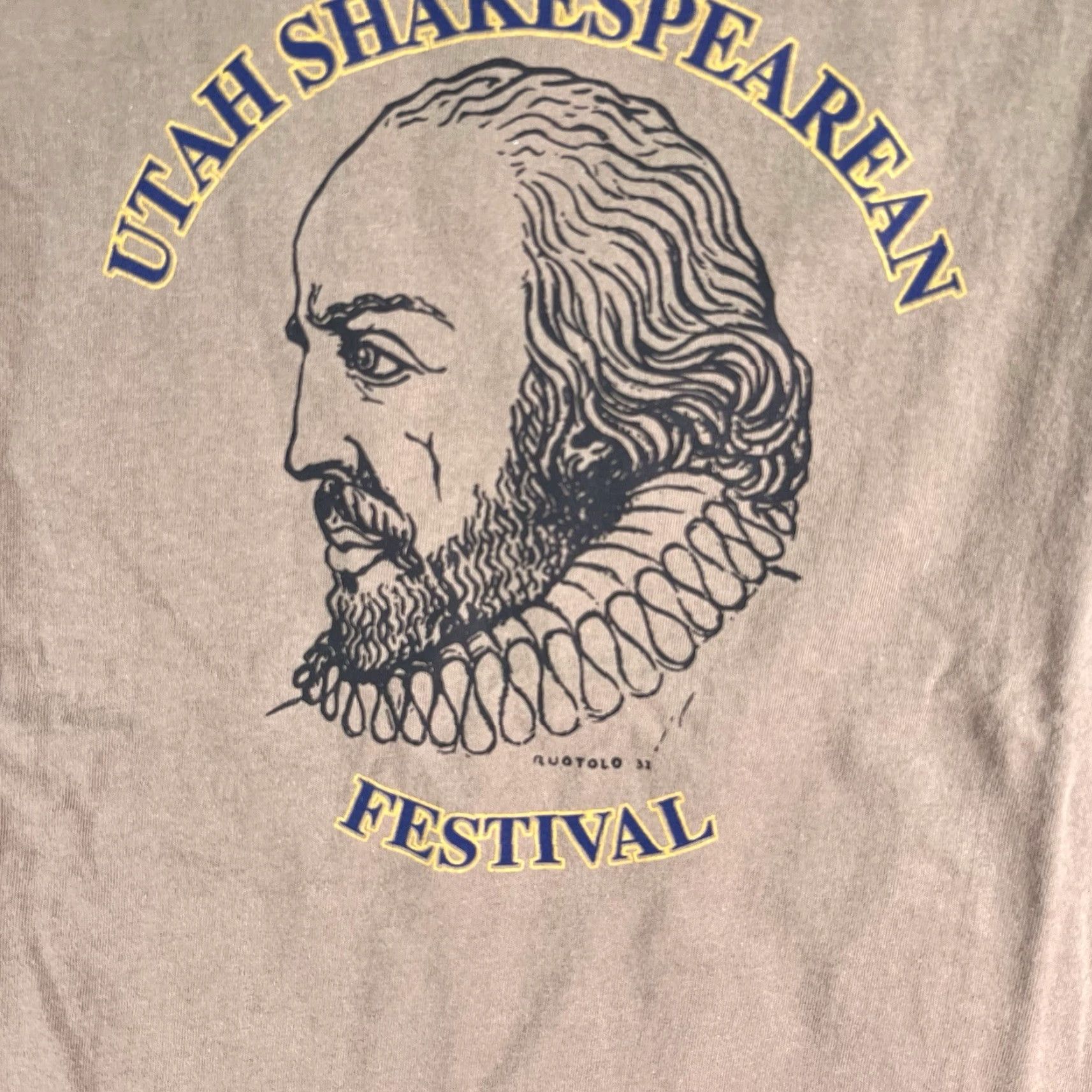 Joe Browns VINTAGE Browns Utah Shakespearean Festival T-Shirt Adult L Tan Brown Graphic Print Crew Neck Short Sleeve Men US 90s? Size US L / EU 52-54 / 3 - 2 Thumbnail