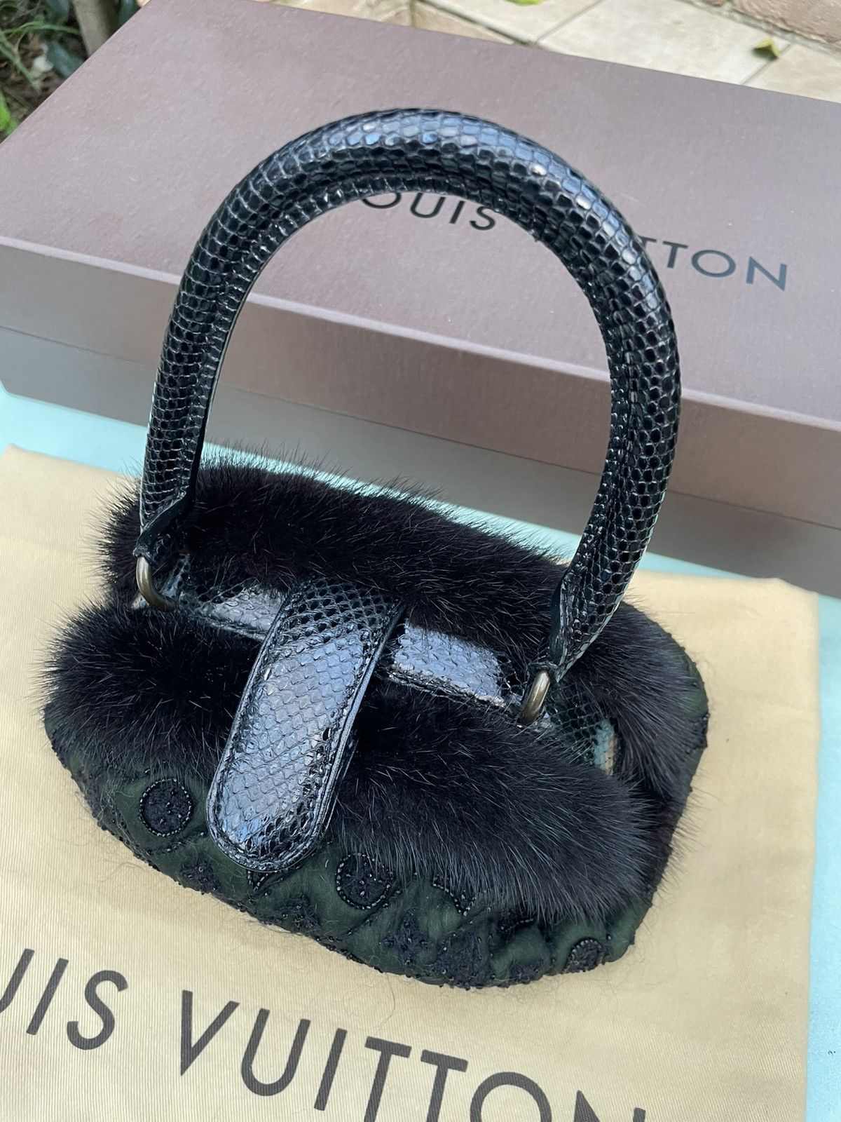 Louis Vuitton LV Marc Jacobs 2005 Limited Edition Chiffon Mink Demi Lune Size ONE SIZE - 11 Thumbnail