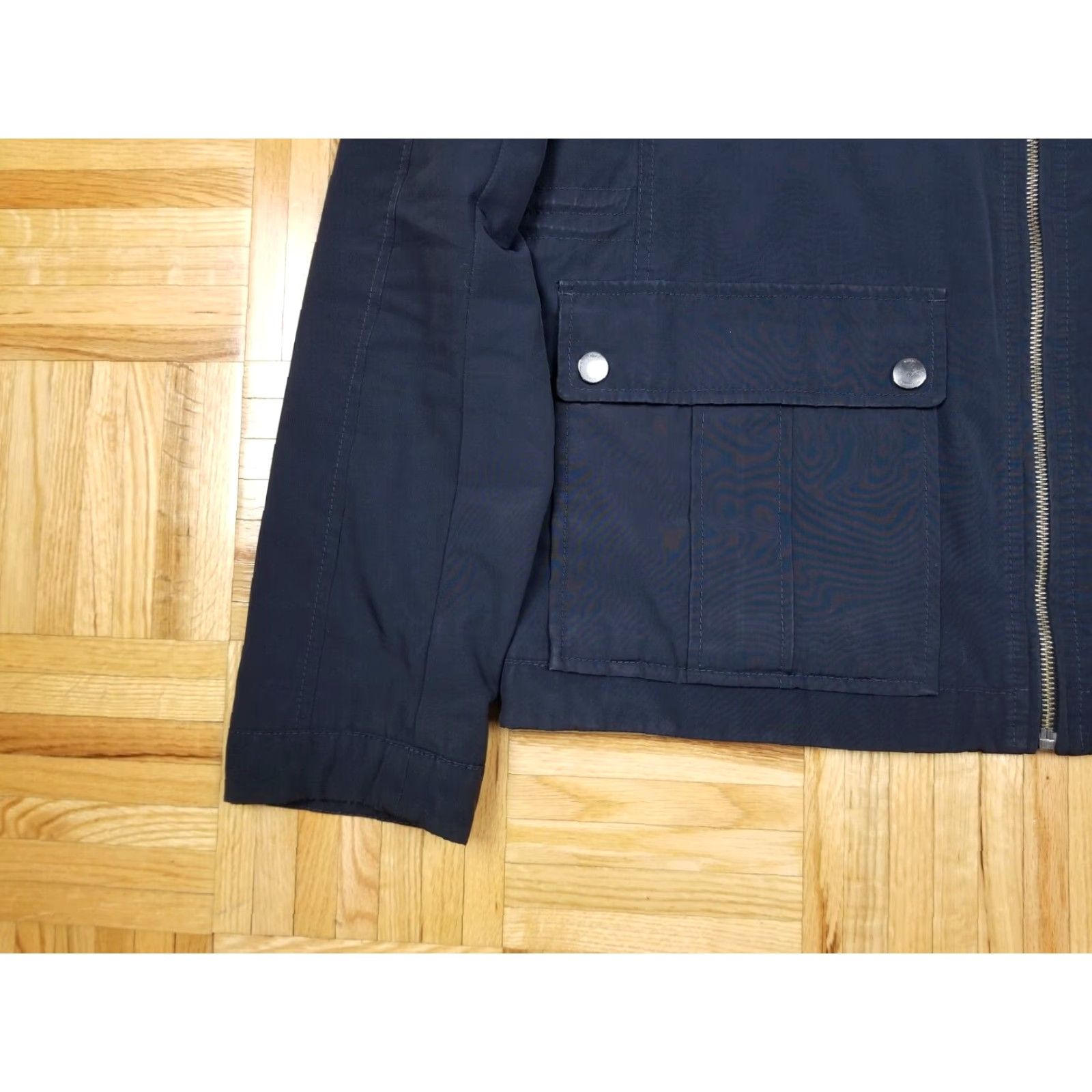Hugo Boss HUGO BOSS Nylon Light Jacket SZ 42R Shirt Men Black Full Zip Crew Neck 27 Inch Top to Bottom 24 Inch Cross Chest Cross Shoulder 20 Inch Size US XS / EU 42 / 0 - 5 Thumbnail