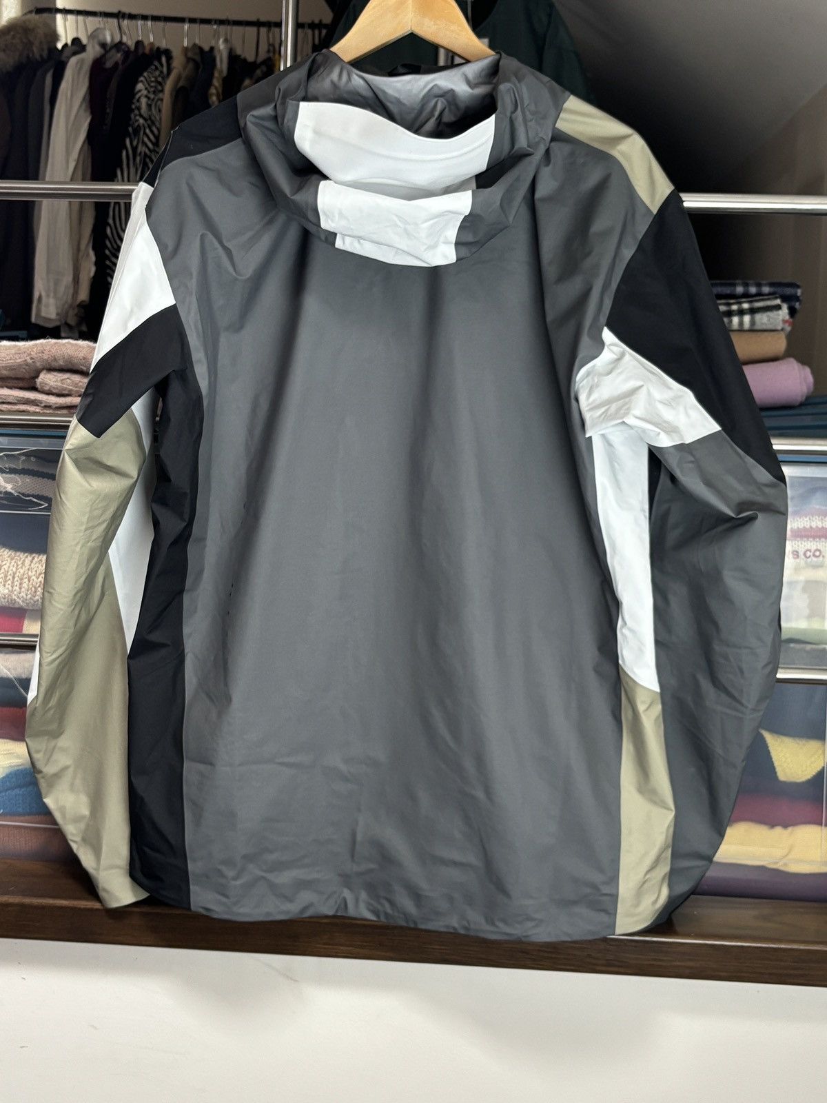 Arc'teryx × Beams Plus Arc’Teryx x Beams Gore-Tex Beta Jacket Gorpcore Ultra Rare Size US L / EU 52-54 / 3 - 12 Thumbnail