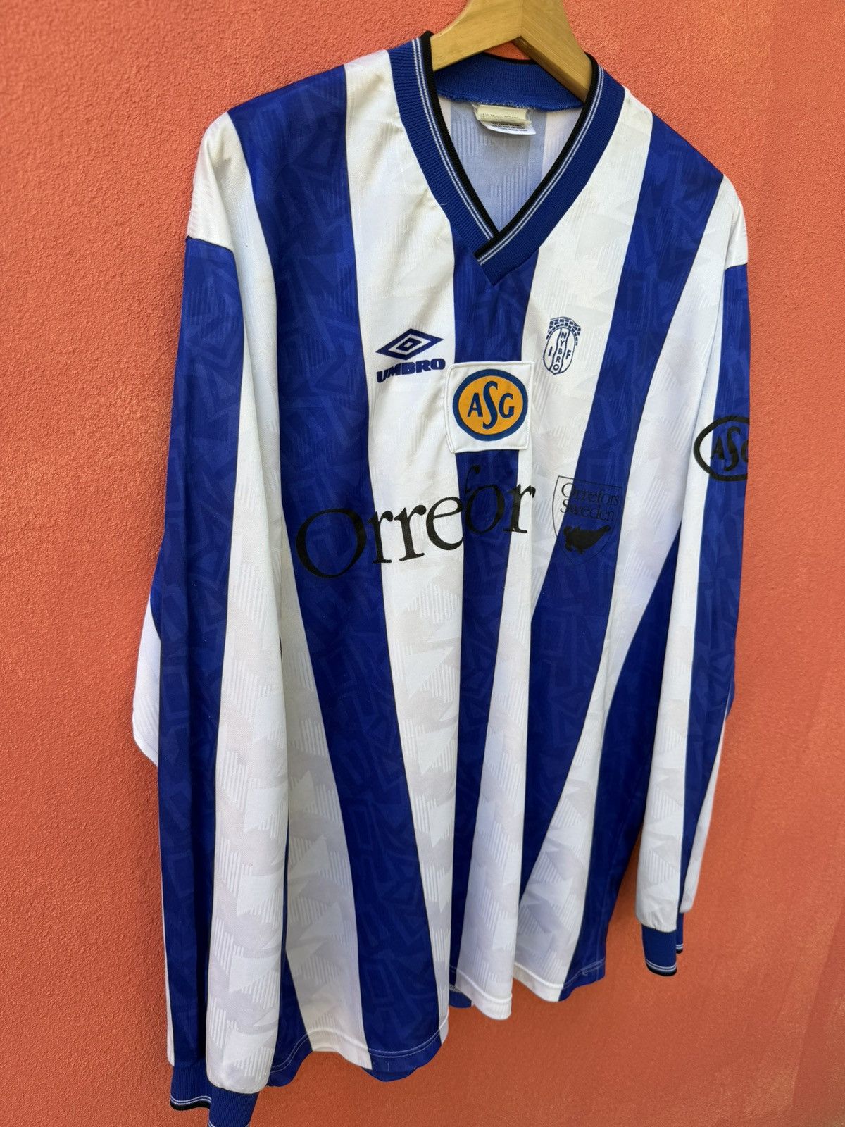 Umbro Nybro IF Matchworn x Number 6 Size US XL / EU 56 / 4 - 5 Thumbnail