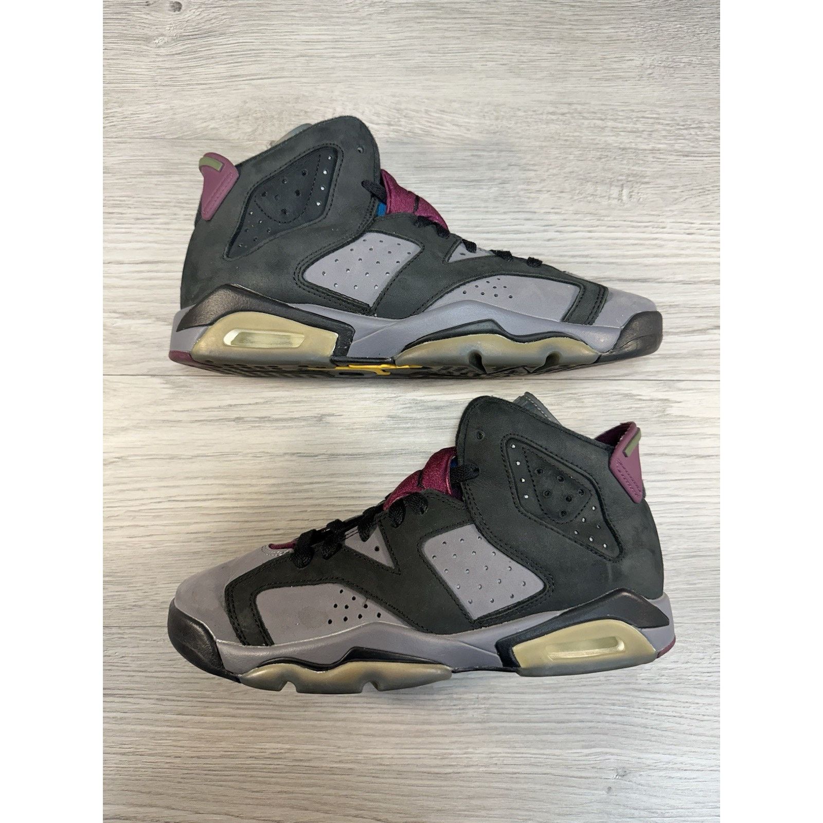 Jordan Brand Jordan 6 Retro Bordeaux - Size 6.5y (384665-063) Size US 6.5 / EU 39-40 - 2 Thumbnail