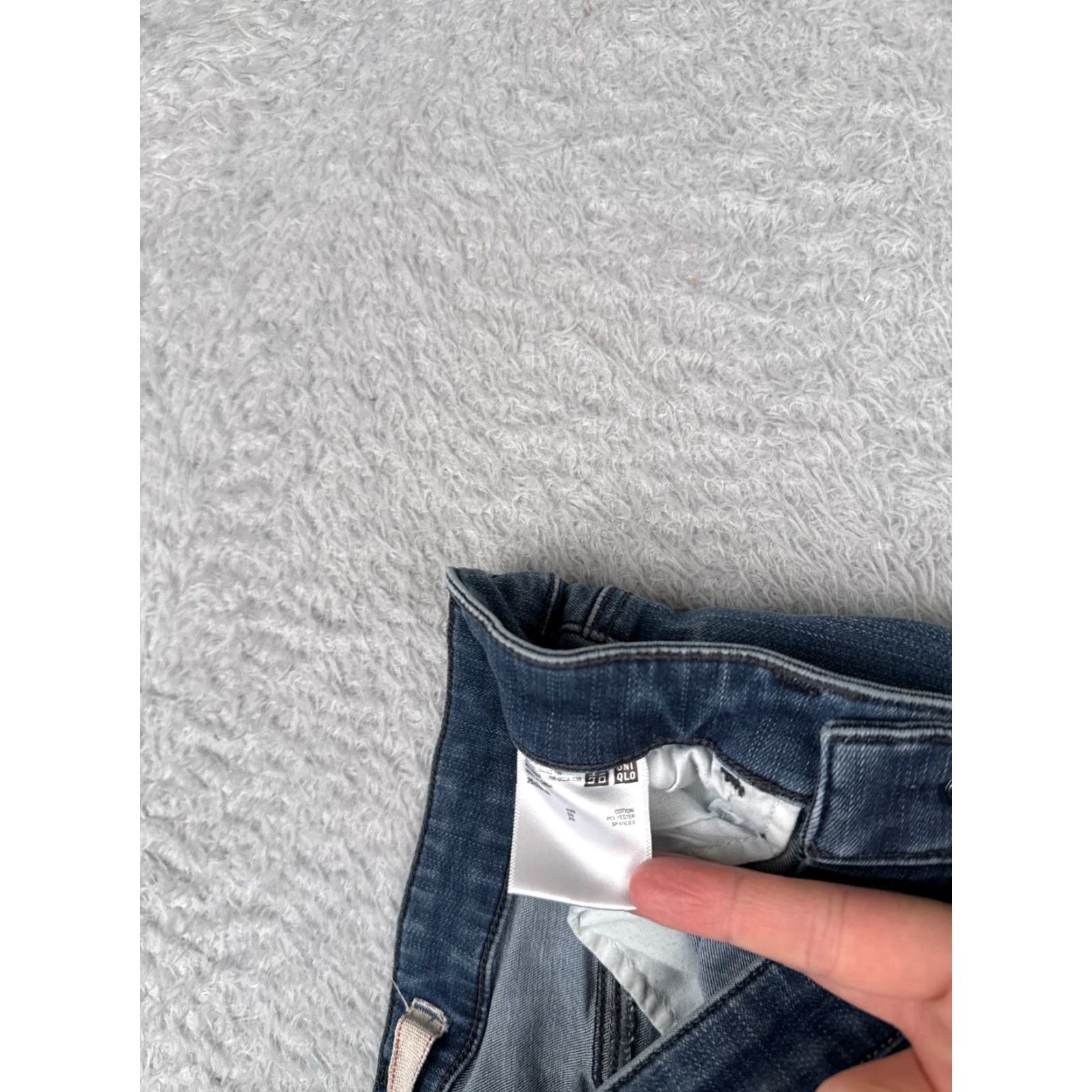 Uniqlo Uniqlo Jeans Womens 25 Blue Denim Skinny Mid Rise Cotton Blend 26x33 Size 42" / US 20 - 7 Thumbnail