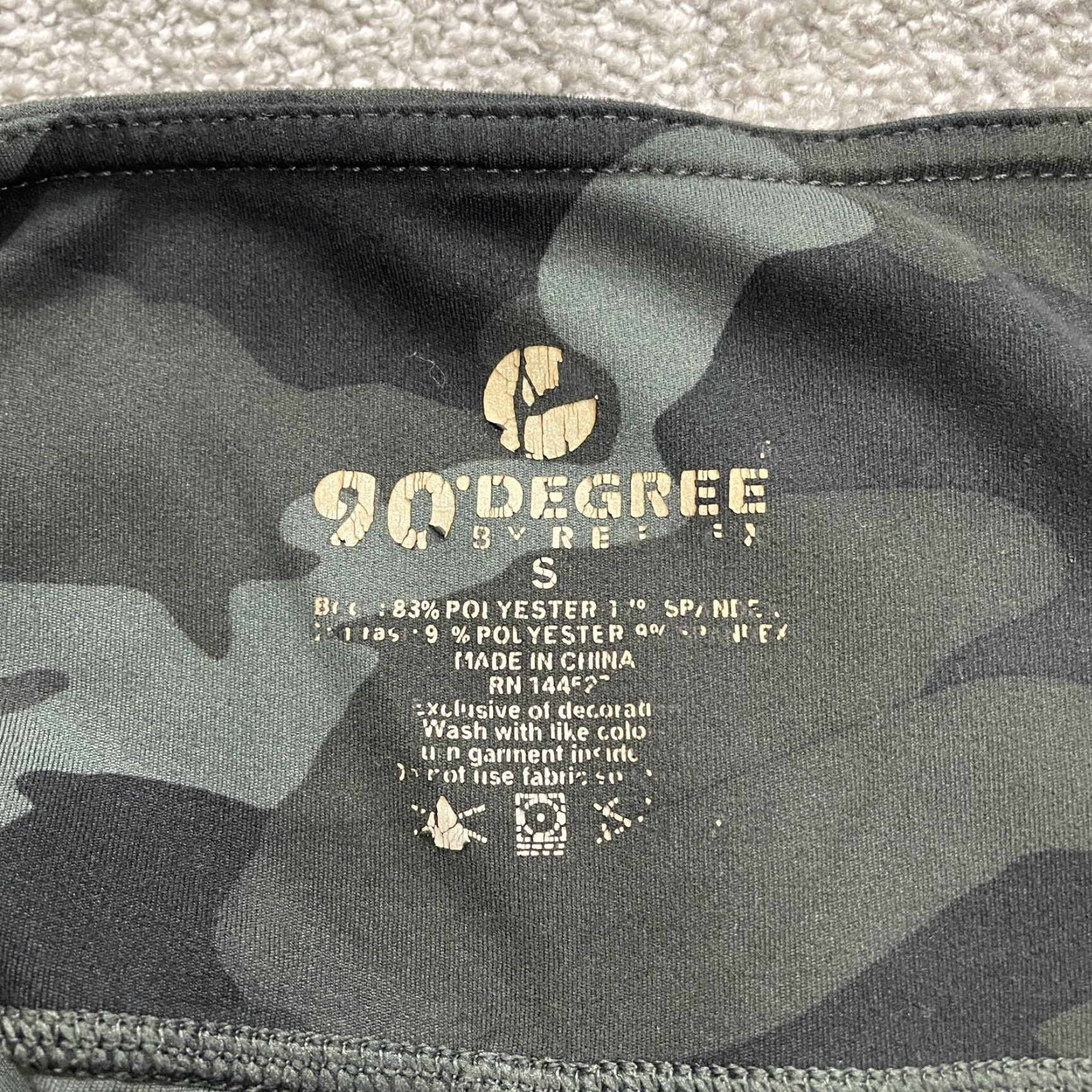 Vintage 90 Degrees By Reflex Compression Leggings Womens Small Green Camo Pocket 26x24.5 Size 28" / US 6 / IT 42 - 7 Thumbnail