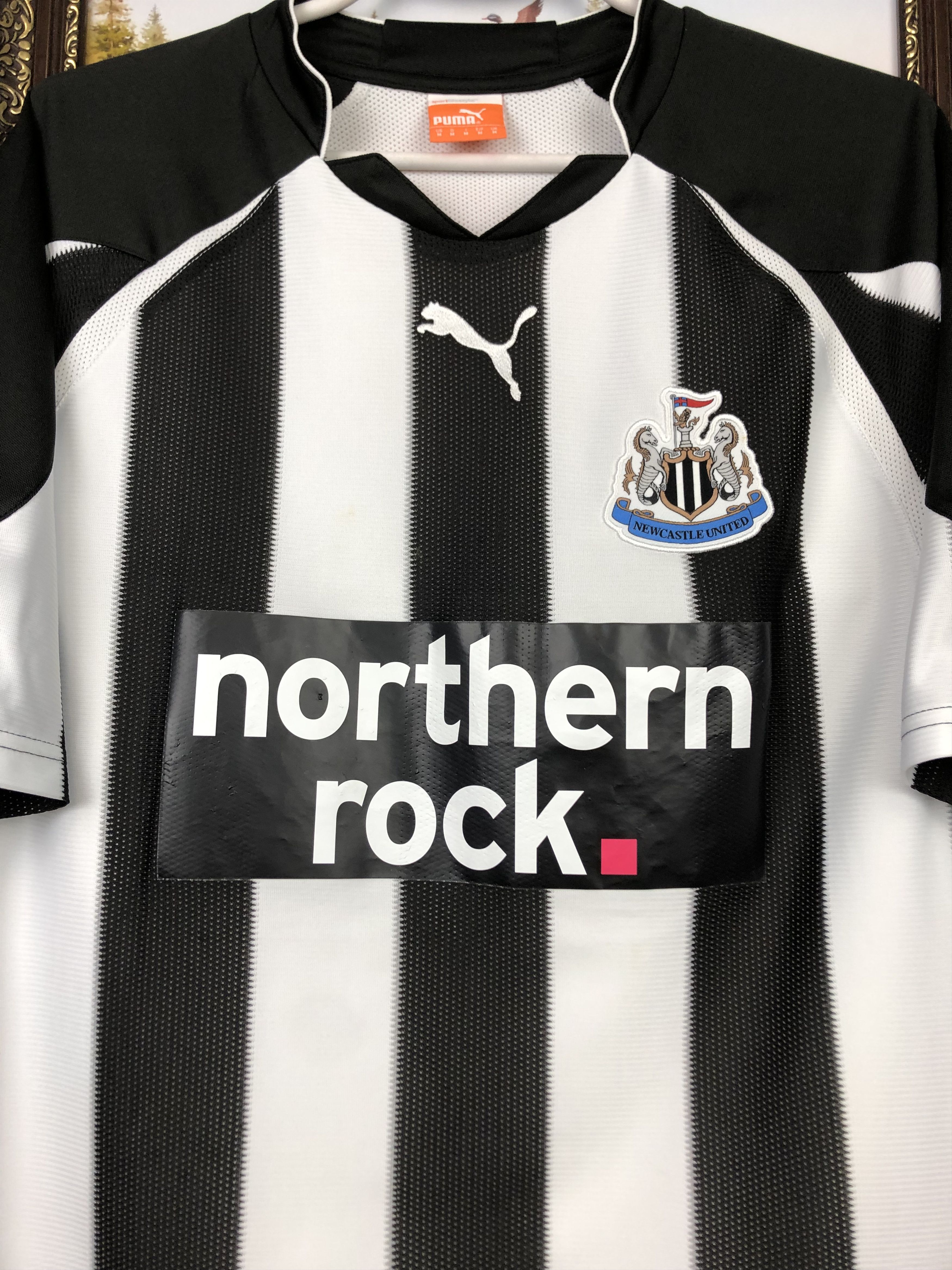 Puma Newcastle United football shirt 2010 Soccer Jersey Trikot Size US M / EU 48-50 / 2 - 3 Thumbnail