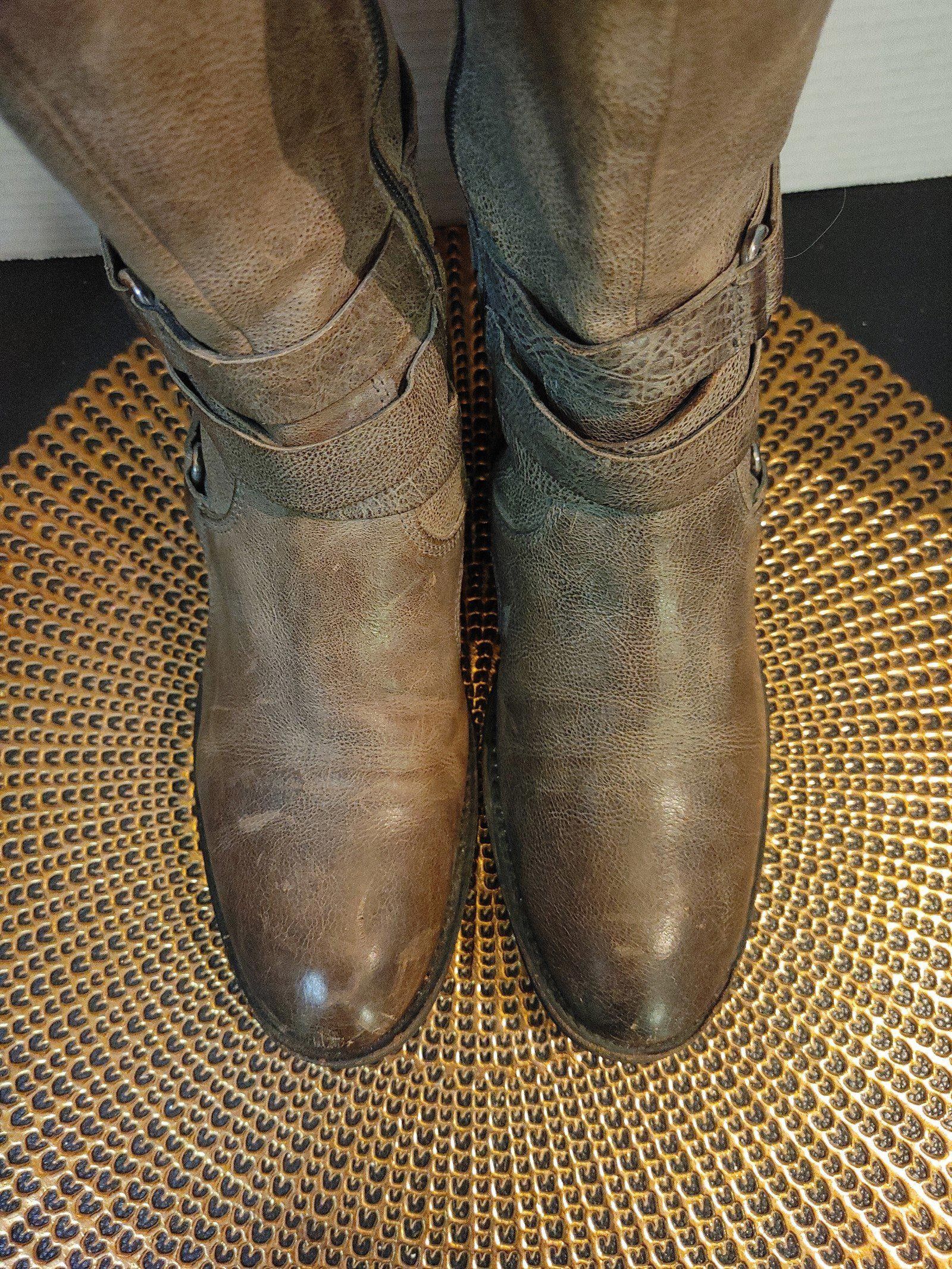 Designer Vera Wang Lavender Kippy Moto Ankle Leather Boots Size 8.5M Size US 8.5 / IT 38.5 - 4 Thumbnail