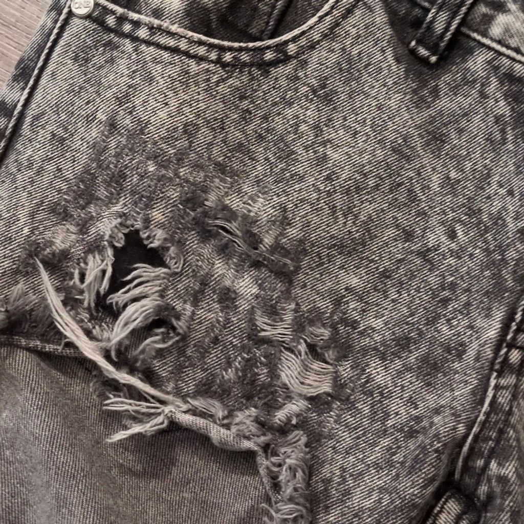 One Teaspoon One Teaspoon Black Acid Washed Trashed Freebies Jeans Sz 25 Size 25" / US 0 / IT 36 - 5 Thumbnail