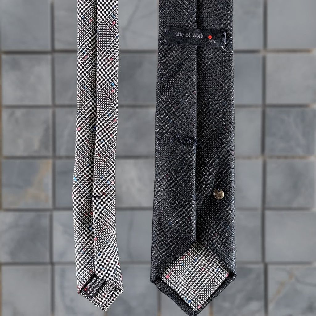 Vintage TITLE OF WORK Tie Black Grey & White Glenplaid Silk Tie Size ONE SIZE - 1 Thumbnail