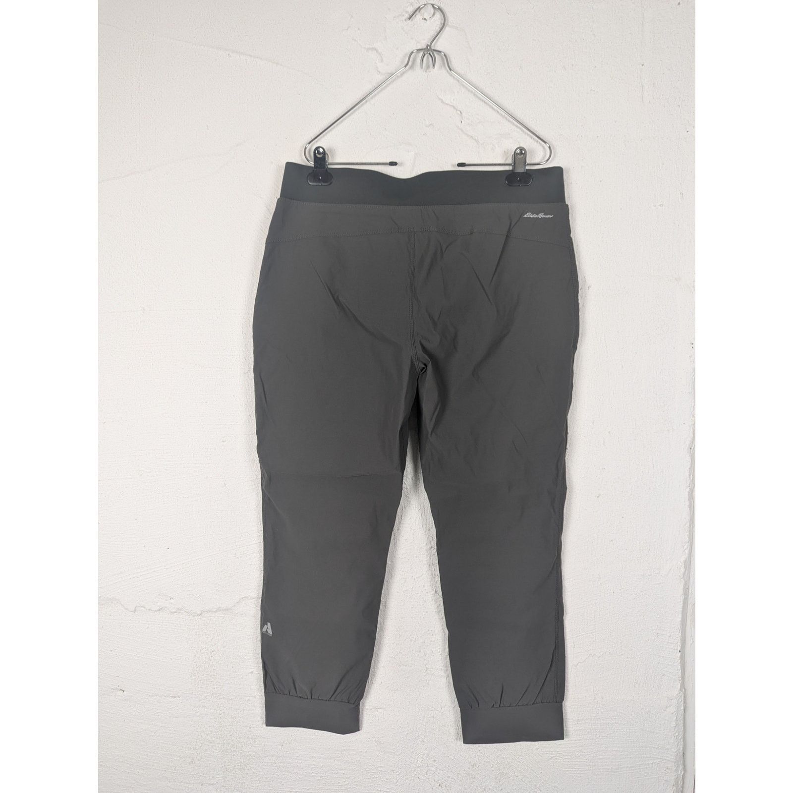 Eddie Bauer Eddie Bauer First Ascent Hiking Pants Womens 10 Grey Cropped Size 32" / US 10 / IT 46 - 5 Thumbnail