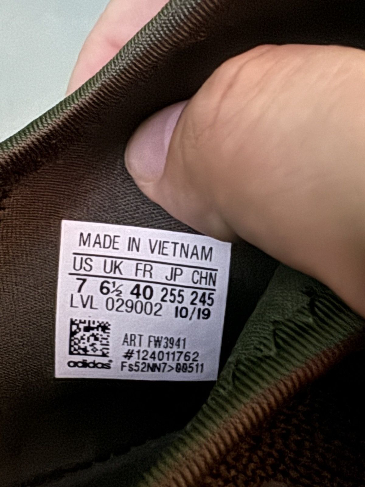 Adidas Adidas NMD R1 Star Wars Yoda 2019 Size US 7 / EU 40 - 8 Thumbnail