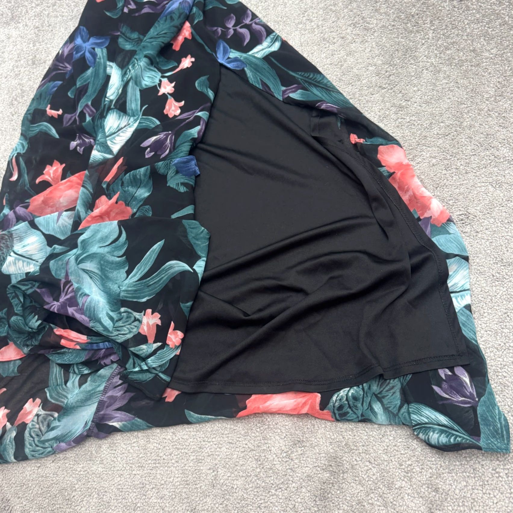 Lulus Lulus Maxi Dress Backless Sheer Overlay Floral Multicolor Strappy Medium Womens Sundress Horizontal Slit, Bohemian, Flower, 90s? Size M / US 6-8 / IT 42-44 - 4 Thumbnail