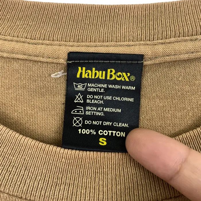 Vintage Vintage HABU BOX ICHIMADIN Buhee Aguu Japan Pig Tee Shirt Size US S / EU 44-46 / 1 - 7 Thumbnail