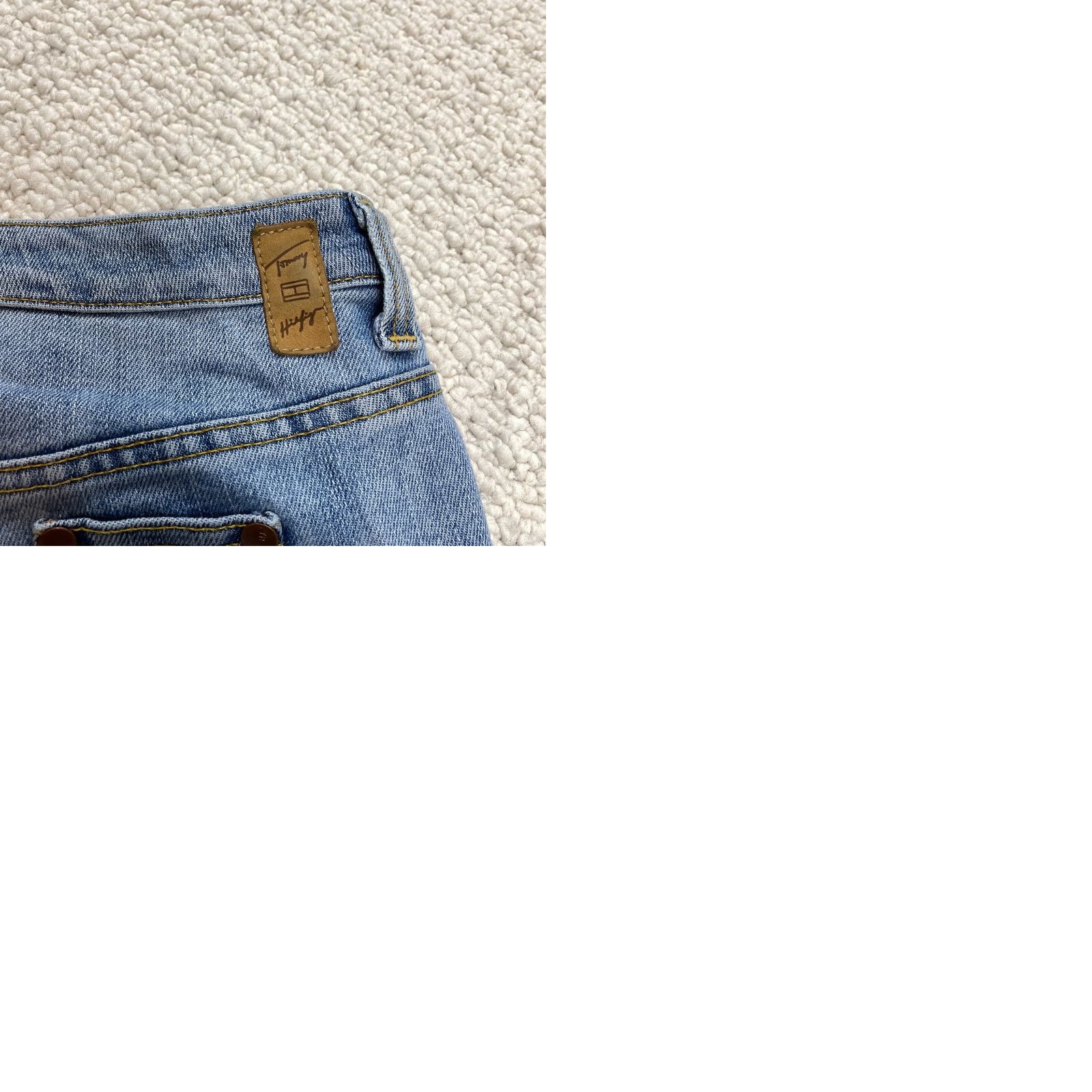 Tommy Hilfiger VINTAGE Tommy Hilfiger Jeans Shorts Womens 12 Hipster Blue Denim Medium Wash Cutoff Size 34" / US 12 / IT 48 - 9 Thumbnail
