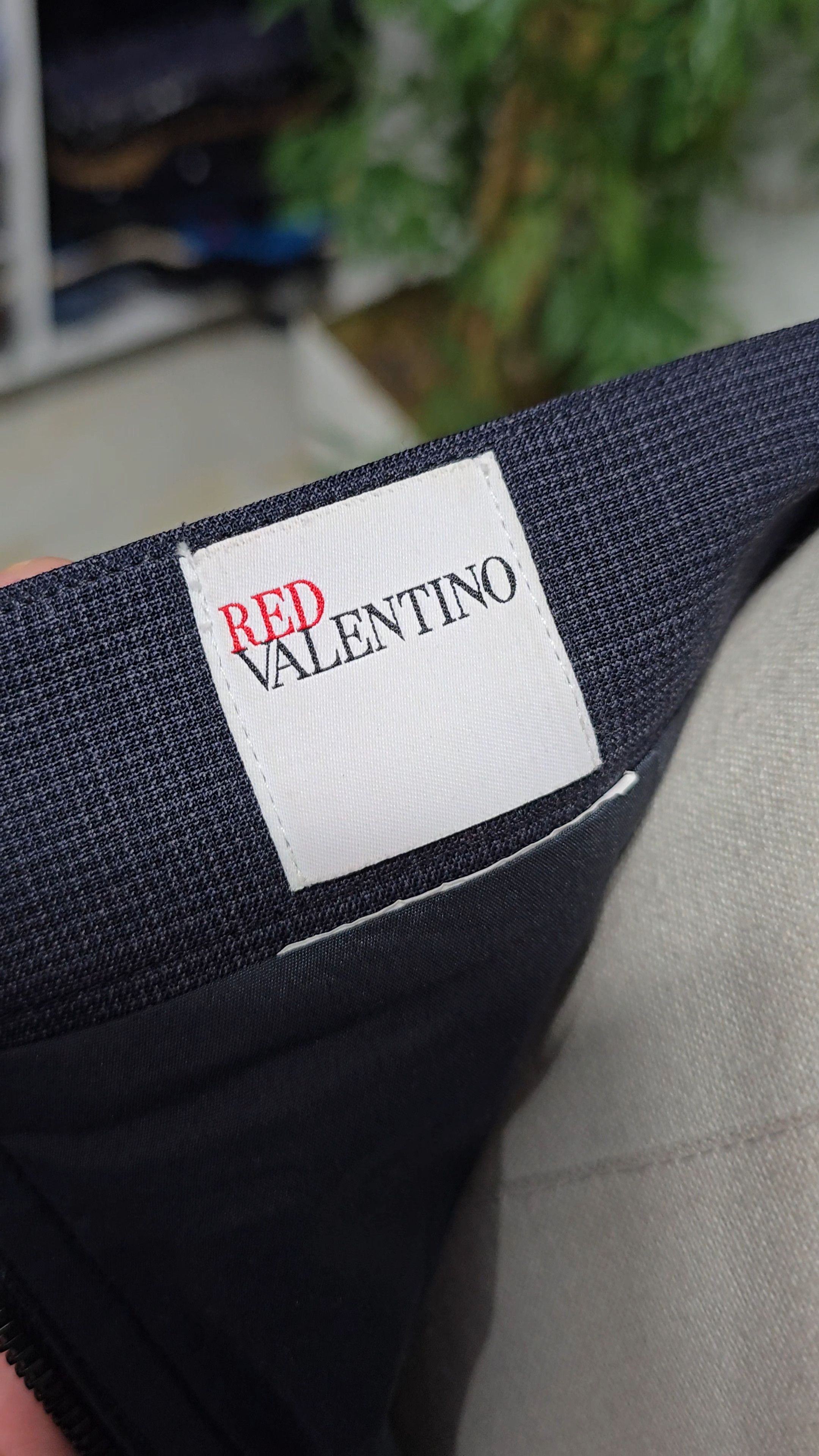 RED Valentino VALENTINO RED skirt women LUXURY BEAUTIFUL, ZIP Size 28" / US 6 / IT 42 - 10 Thumbnail