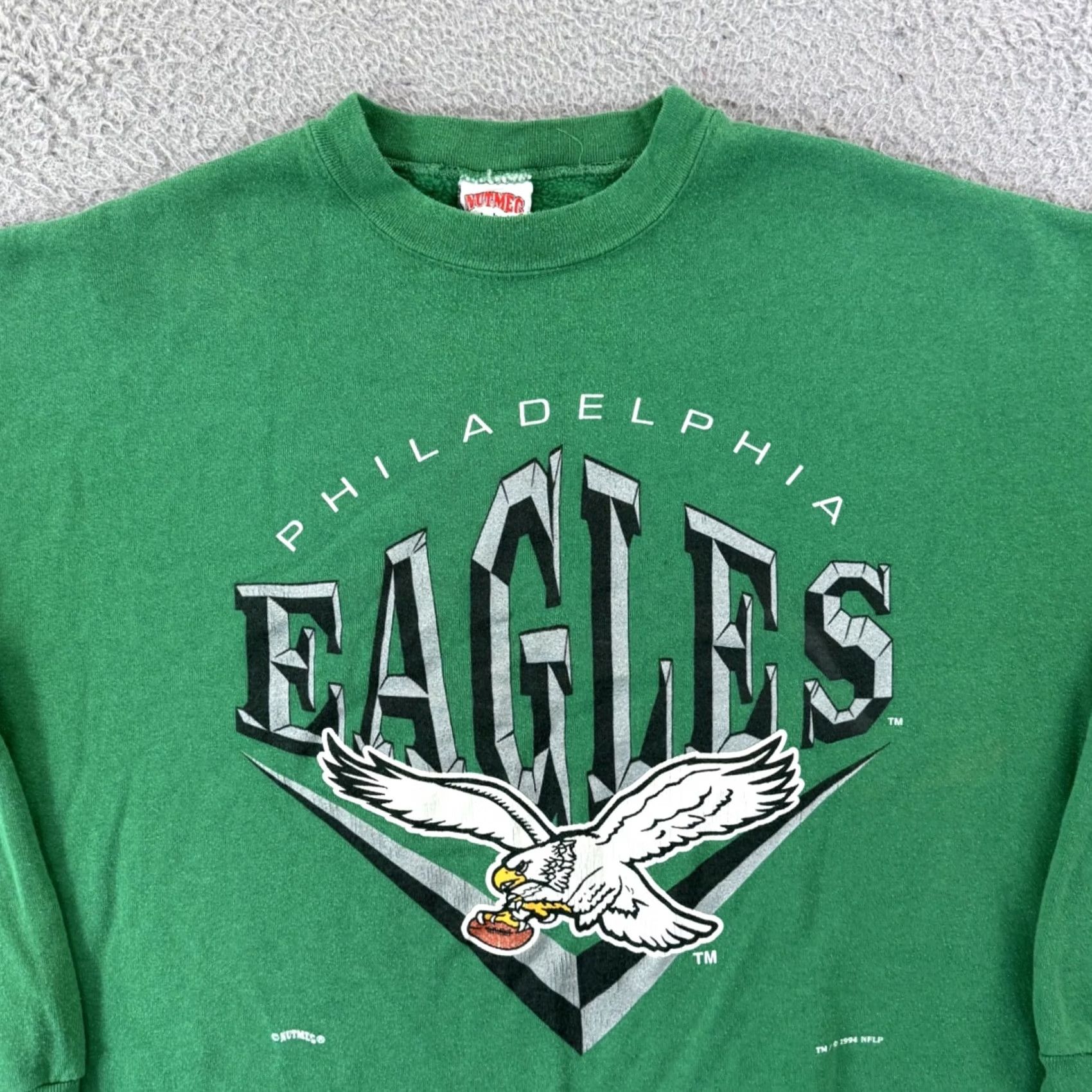 Nutmeg VINTAGE Nutmeg Sweatshirt Team 90s NFL Football Philadelphia Eagles Mens XL Green Graphic Print Crew Neck Pullover Long Sleeve Size US XL / EU 56 / 4 - 3 Thumbnail