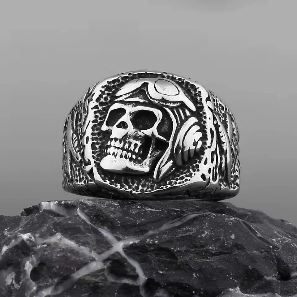 Jewelry Gothic Skull Ring ( size 8 to 14 ) Size ONE SIZE - 1 Thumbnail