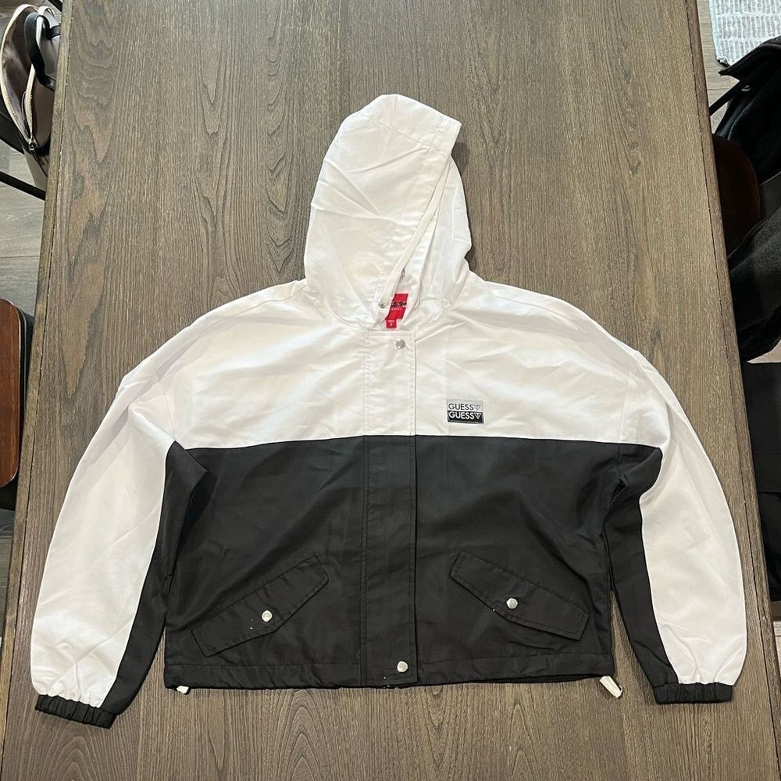 Guess NWOT Guess Black White Cropped Windbreaker Raincoat Size M / US 6-8 / IT 42-44 - 1 Thumbnail