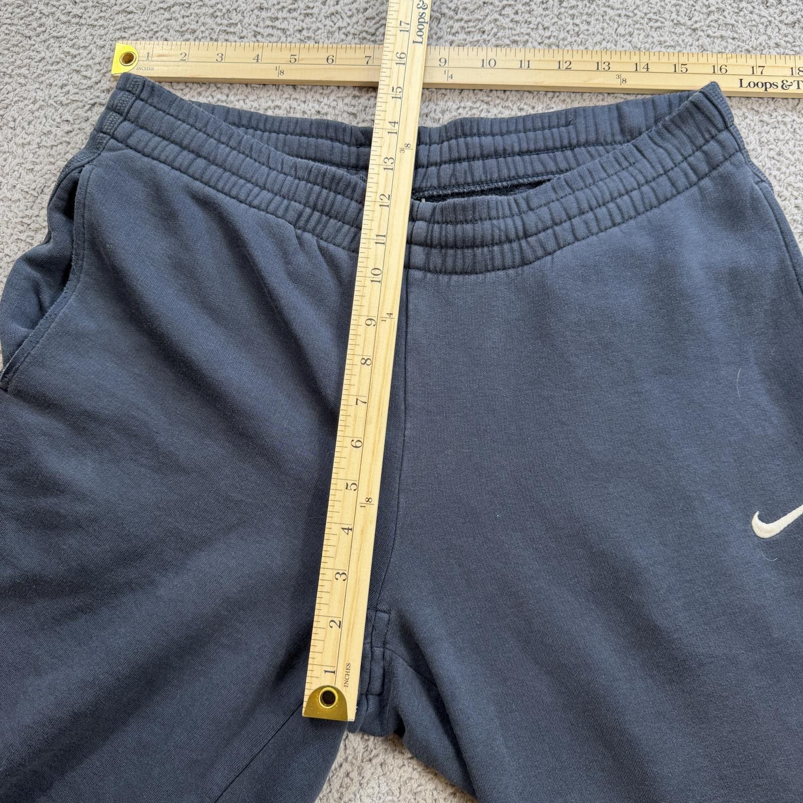 Nike Nike Gray Sweatpants Men M Fleece Joggers Asymmetrical Hem Size US 34 / EU 50 - 3 Thumbnail