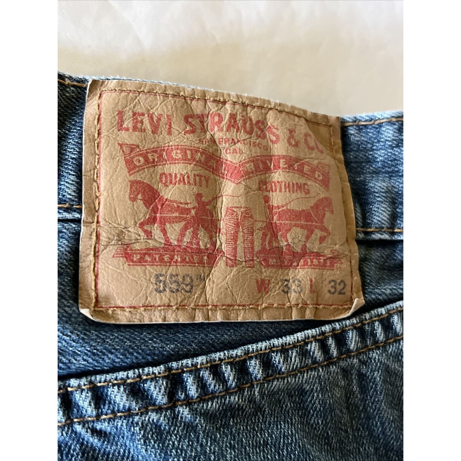 Levi's Levi's 559 Jeans Men 33x32 Blue Medium Wash Cotton Denim Y2K Size US 32 / EU 48 - 2 Thumbnail