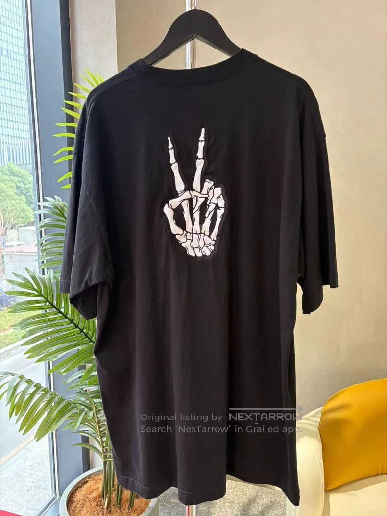 Balenciaga Balenciaga Melting Smile Print Short-Sleeve T-Shirt Size US M / EU 48-50 / 2 - 2 Thumbnail
