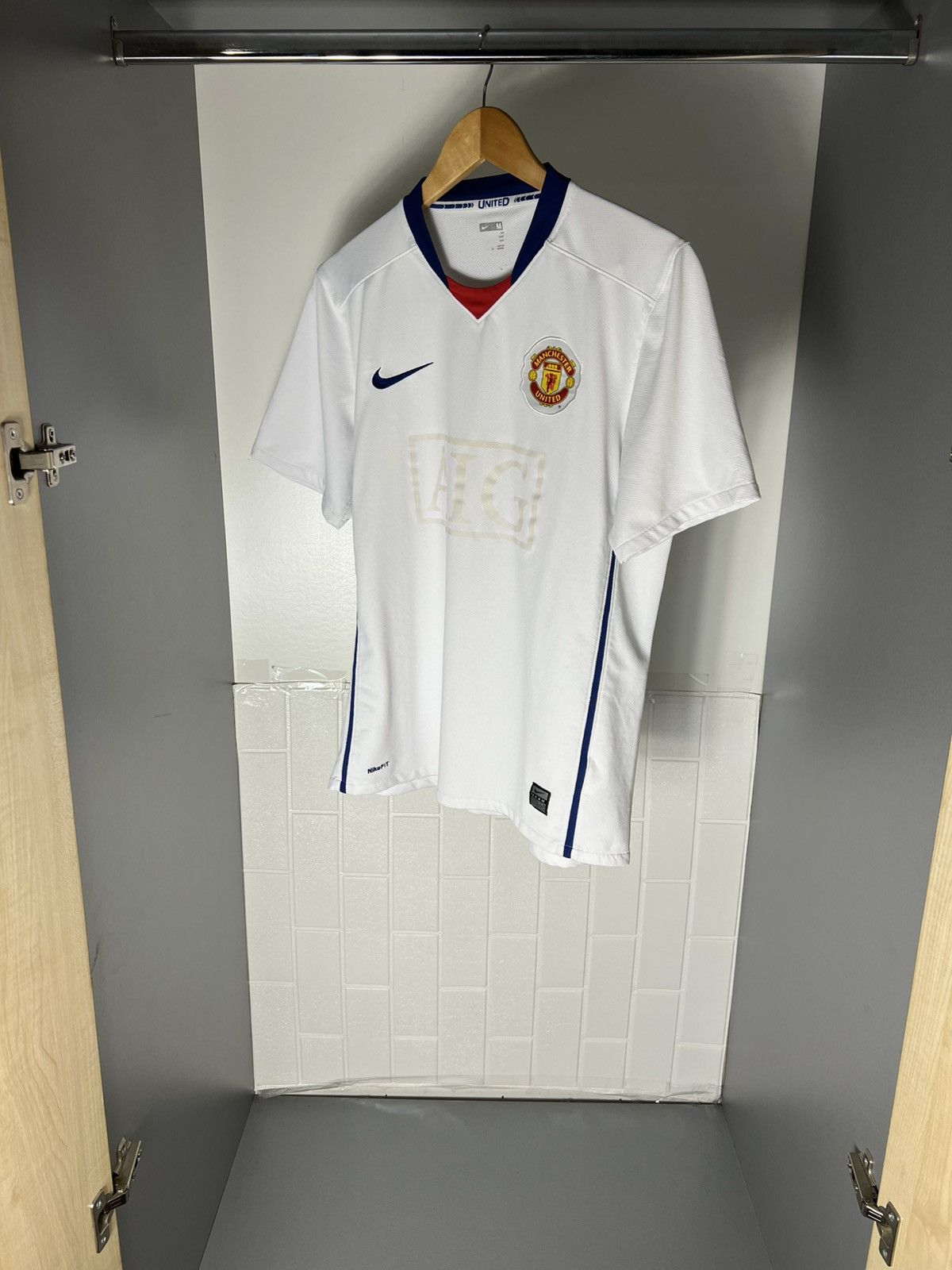 Nike VINTAGE NIKE FC MANCHESTER UNITED ENGLAND SOCCER JERSEY Y2K Size US M / EU 48-50 / 2 - 7 Thumbnail