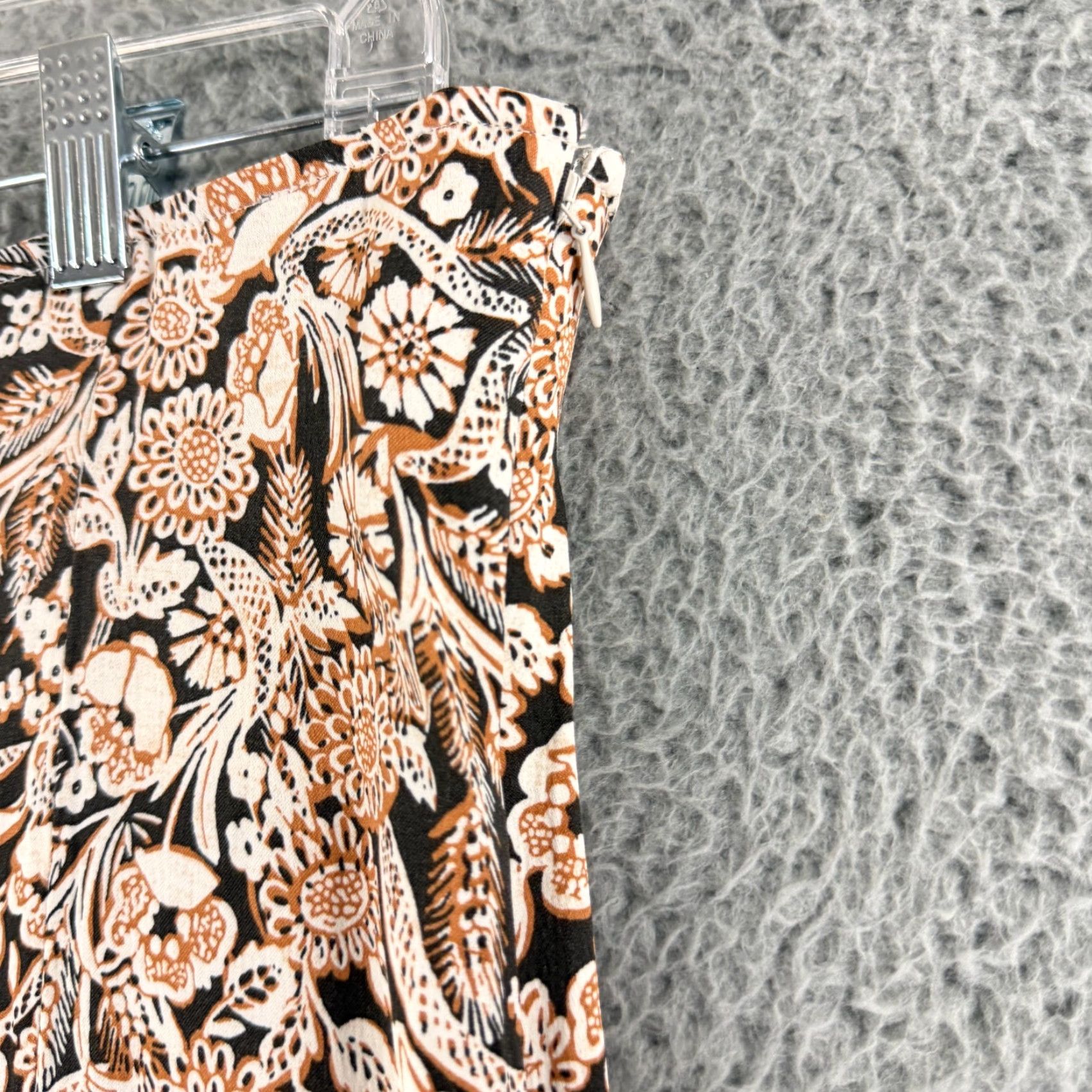 Anthropologie VINTAGE Anthropologie Satin Flare Pant Brown Floral High-Rise Side Zip Boho Hippie Size 32" / US 10 / IT 46 - 2 Thumbnail