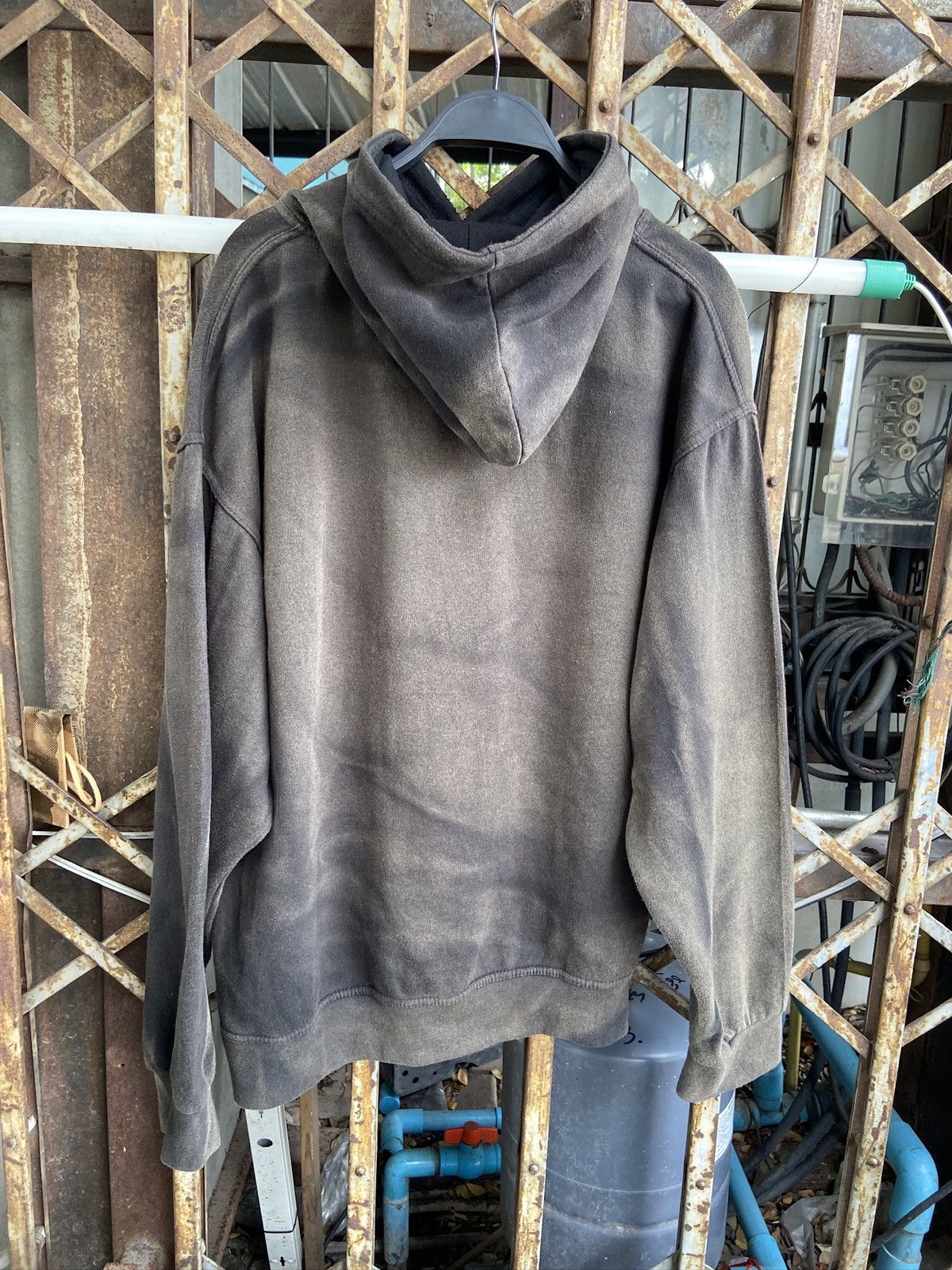 Vintage Vintage Faded Distressed Hoodie Size US XL / EU 56 / 4 - 15 Thumbnail