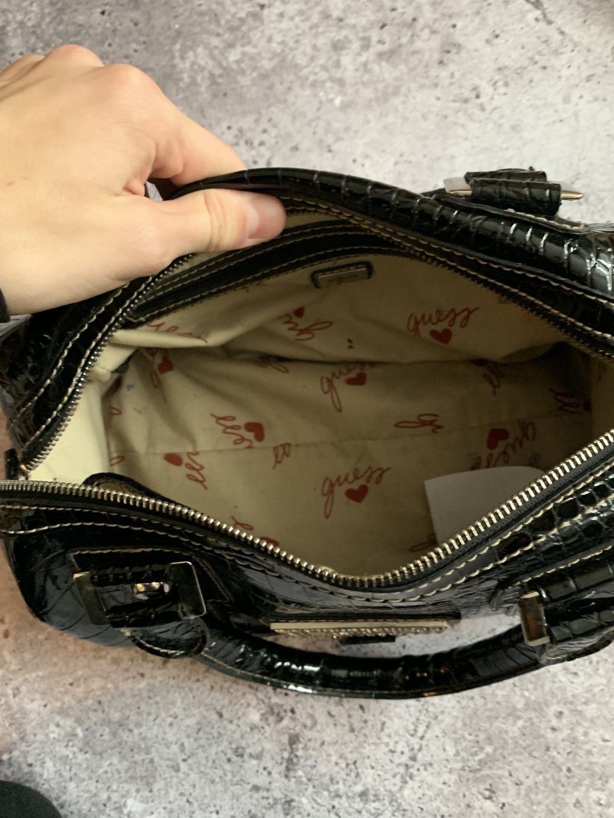 Guess 🔥HYPE VINTAGE GUESS Y2K ULTIMATE GLOSS HANDBAG Size ONE SIZE - 15 Thumbnail