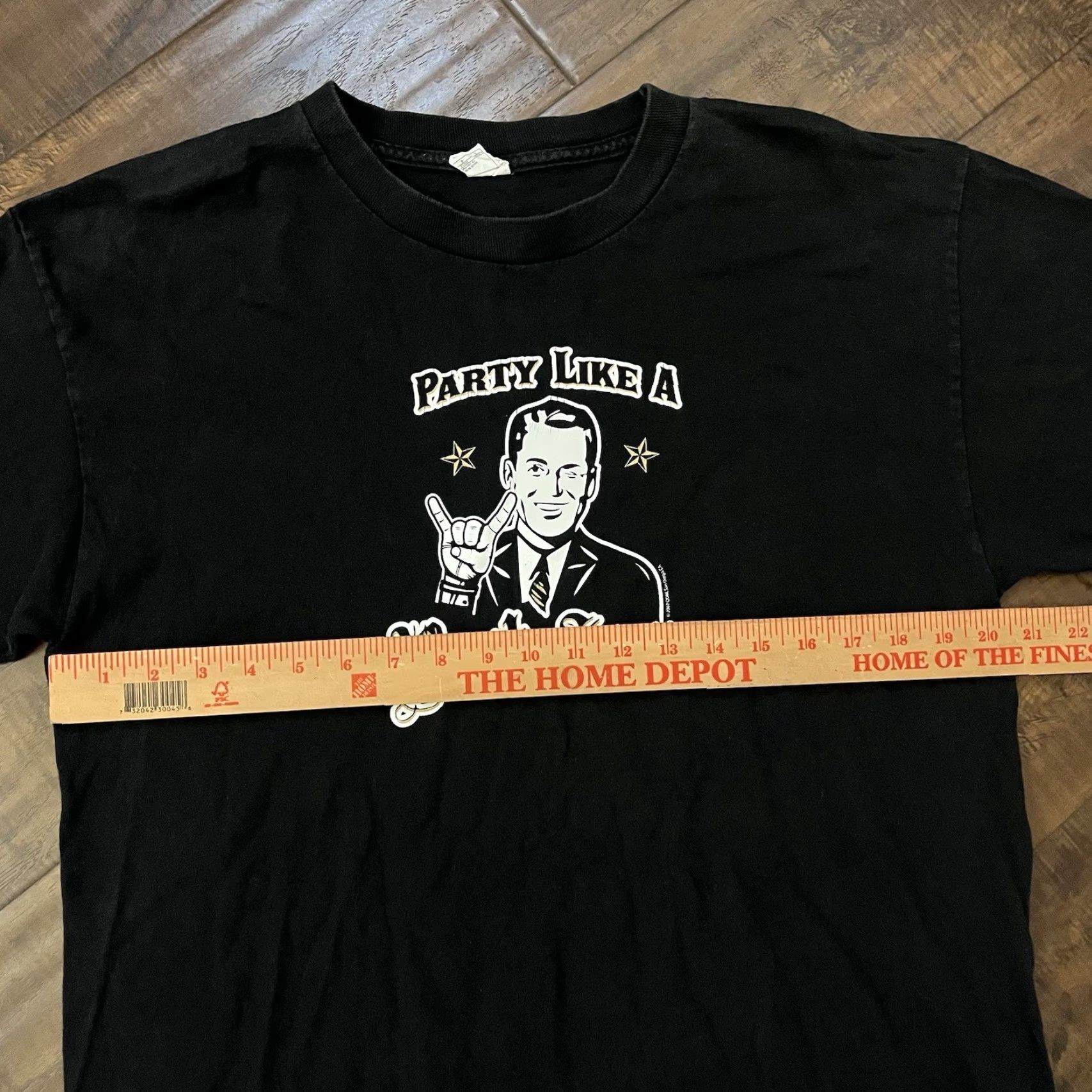 Ikea VINTAGE Alstyle Party Like A Rockstar T-Shirt Men’s Large Black Funny Parody Y2K Rock Music Size US L / EU 52-54 / 3 - 4 Thumbnail