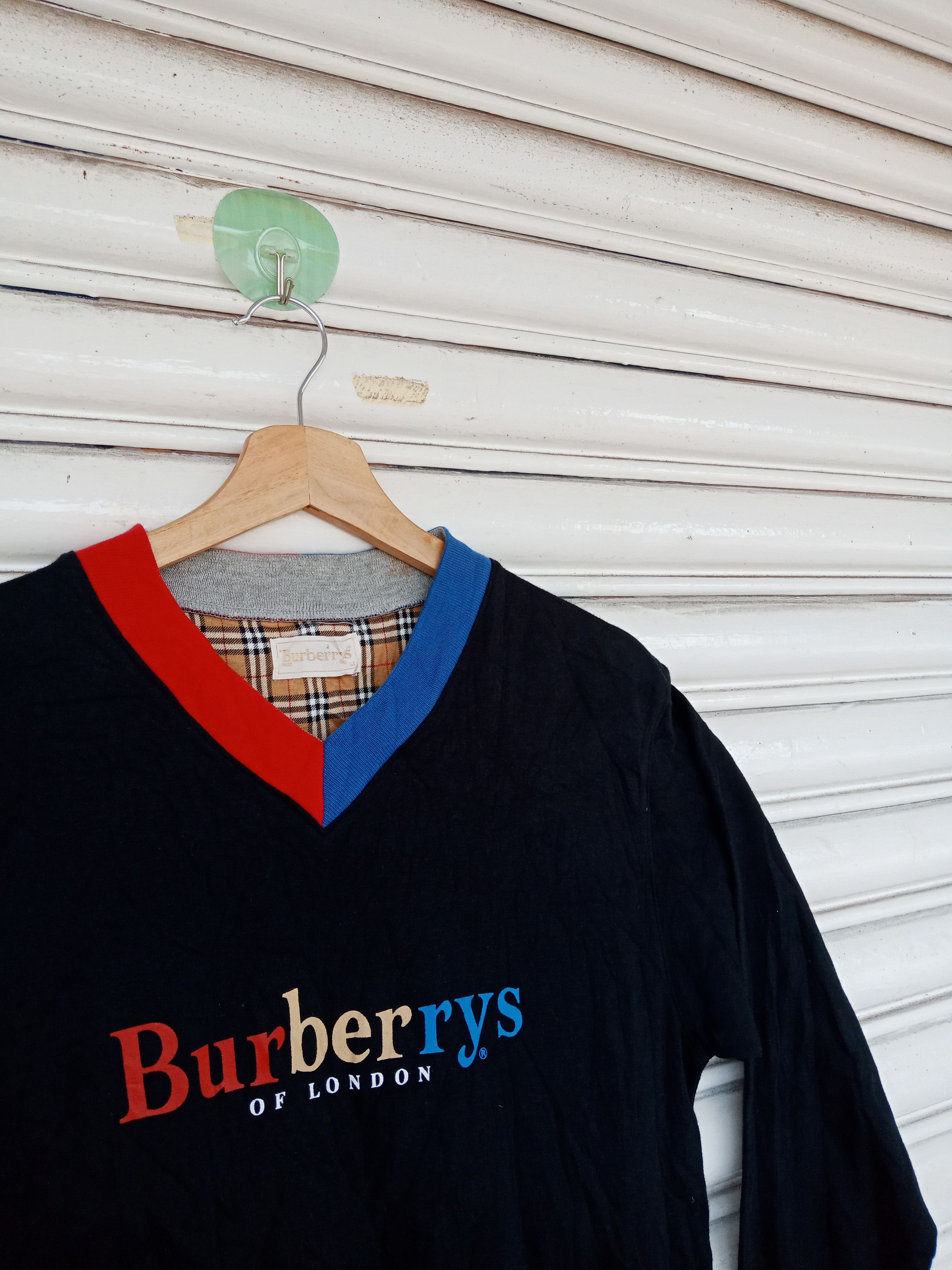 Burberry Burberry London Novacheck Spell Out LS Size US M / EU 48-50 / 2 - 5 Thumbnail