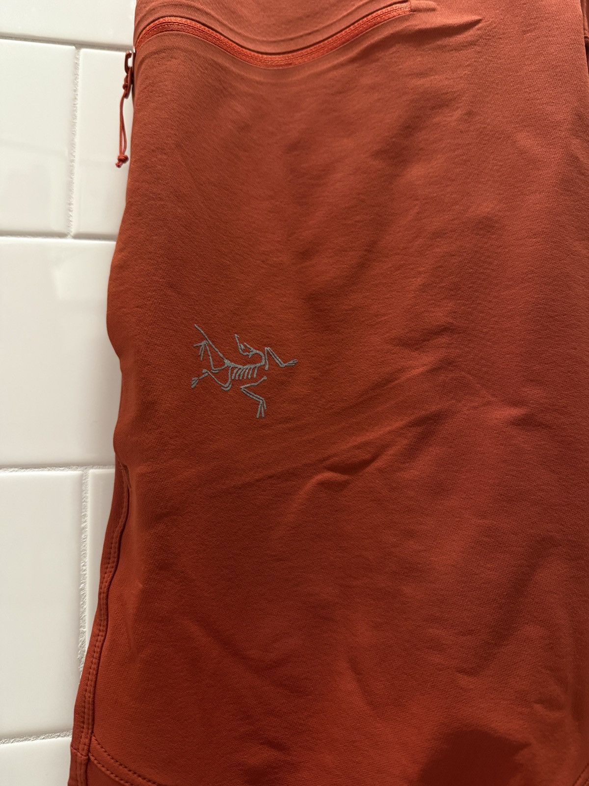 Arc'teryx Arcteryx shell pants Size US 30 / EU 46 - 2 Thumbnail