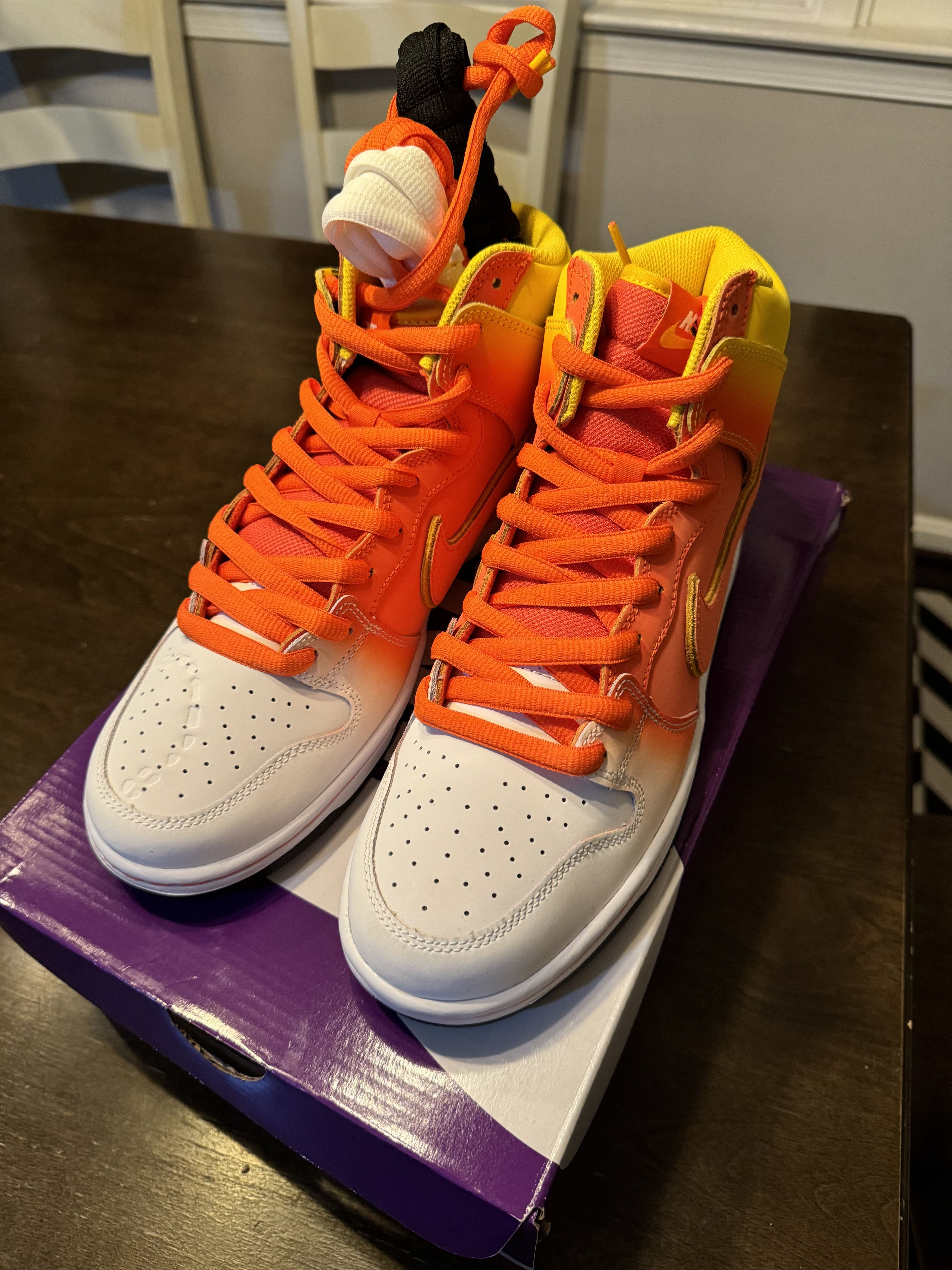 Nike Nike SB Dunk High Sweet Tooth Candy Corn Size US 10 / EU 43 - 2 Thumbnail