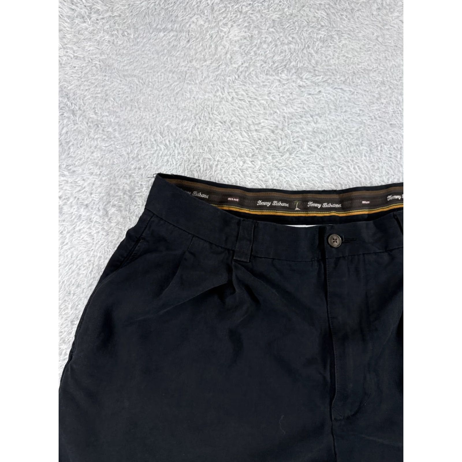 Tommy Bahama Tommy Bahama Shorts Men 40 Black Pleated Bermuda 100% Silk Golf Golfer Beach Size US 40 / EU 56 - 4 Thumbnail