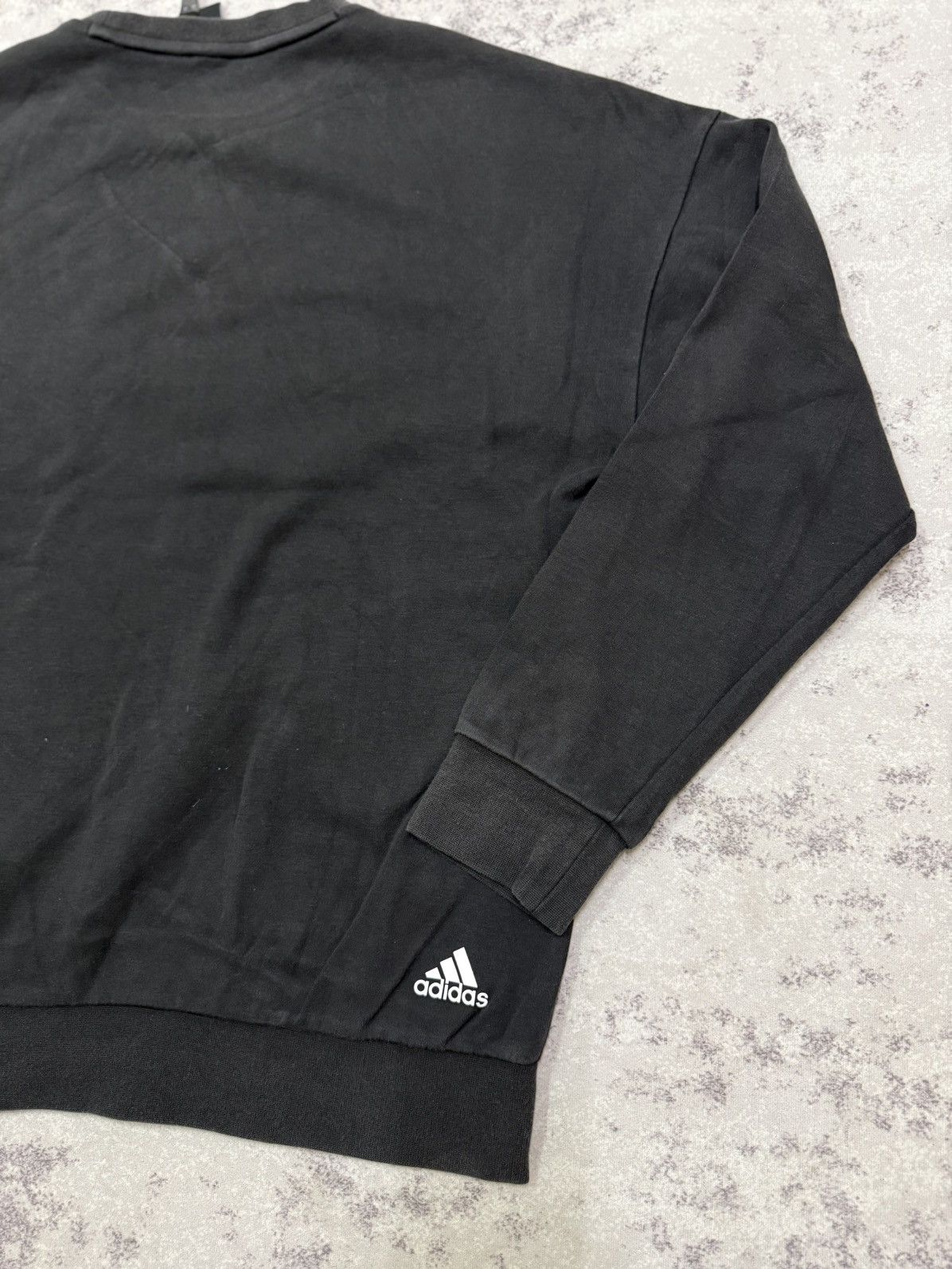 Adidas Adidas Crewneck Center Logo Sweatshirt Size US M / EU 48-50 / 2 - 14 Thumbnail