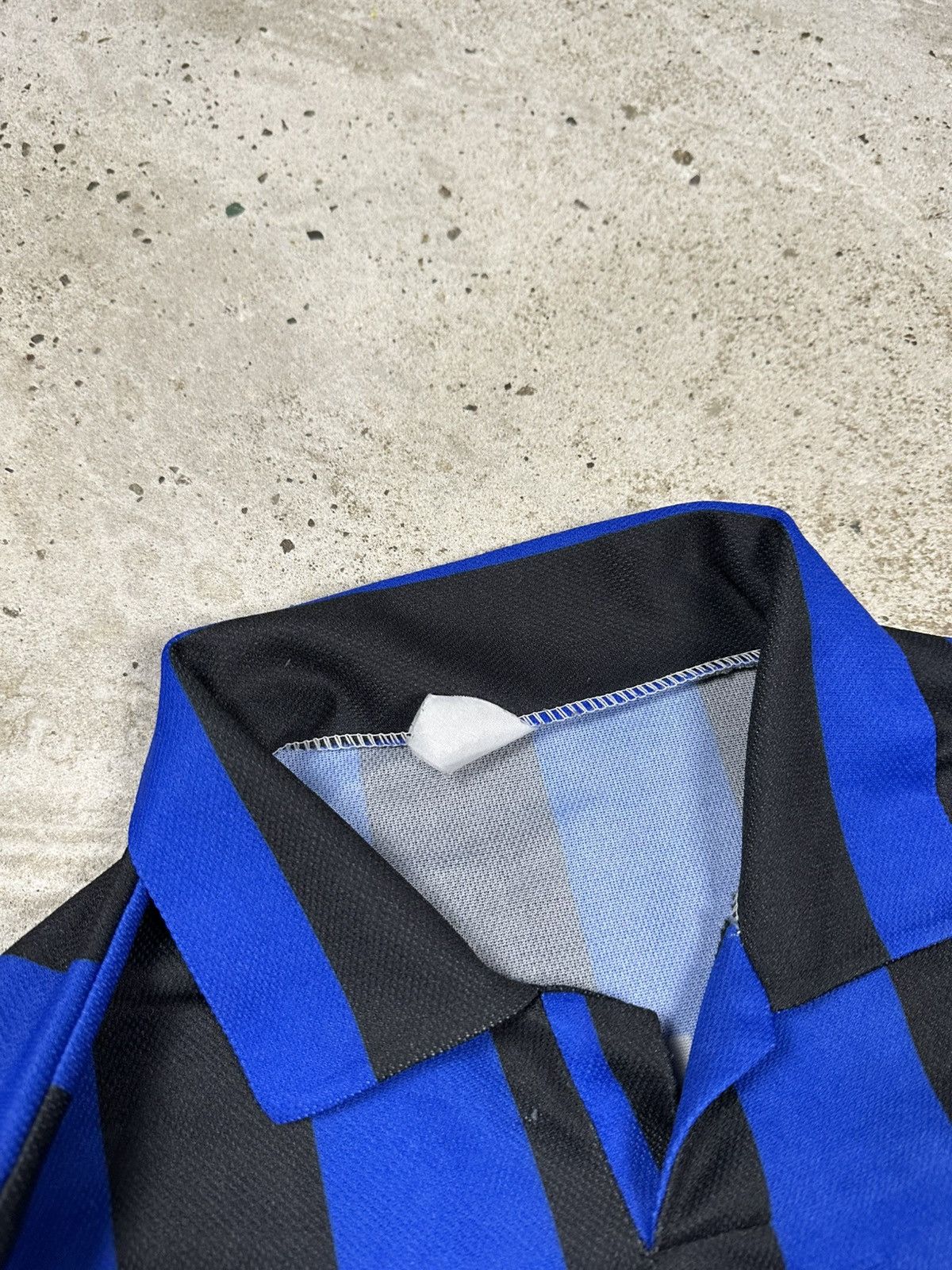 Other Vintage 90s Inter Milan Ronaldo Nazario Home Jersey Size US L / EU 52-54 / 3 - 8 Thumbnail