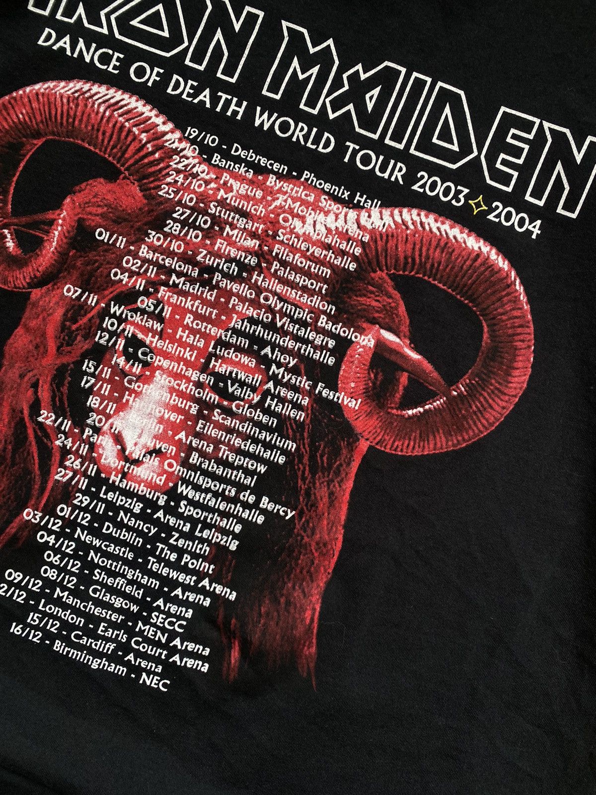 Band Tees × Vintage Vintage 2003 Iron Maiden Dance of Death Black Rock T-shirt Size US XL / EU 56 / 4 - 12 Thumbnail
