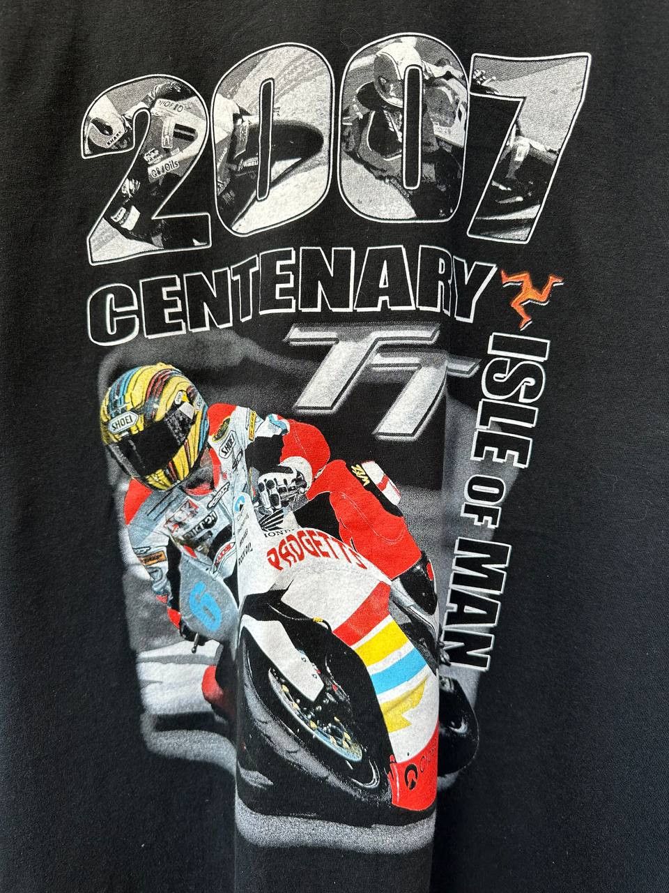 Vintage ISLE OF MAN TT RACES 1907-2007 "Centenary" Course T-Shirt Size US XXL / EU 58 / 5 - 7 Thumbnail