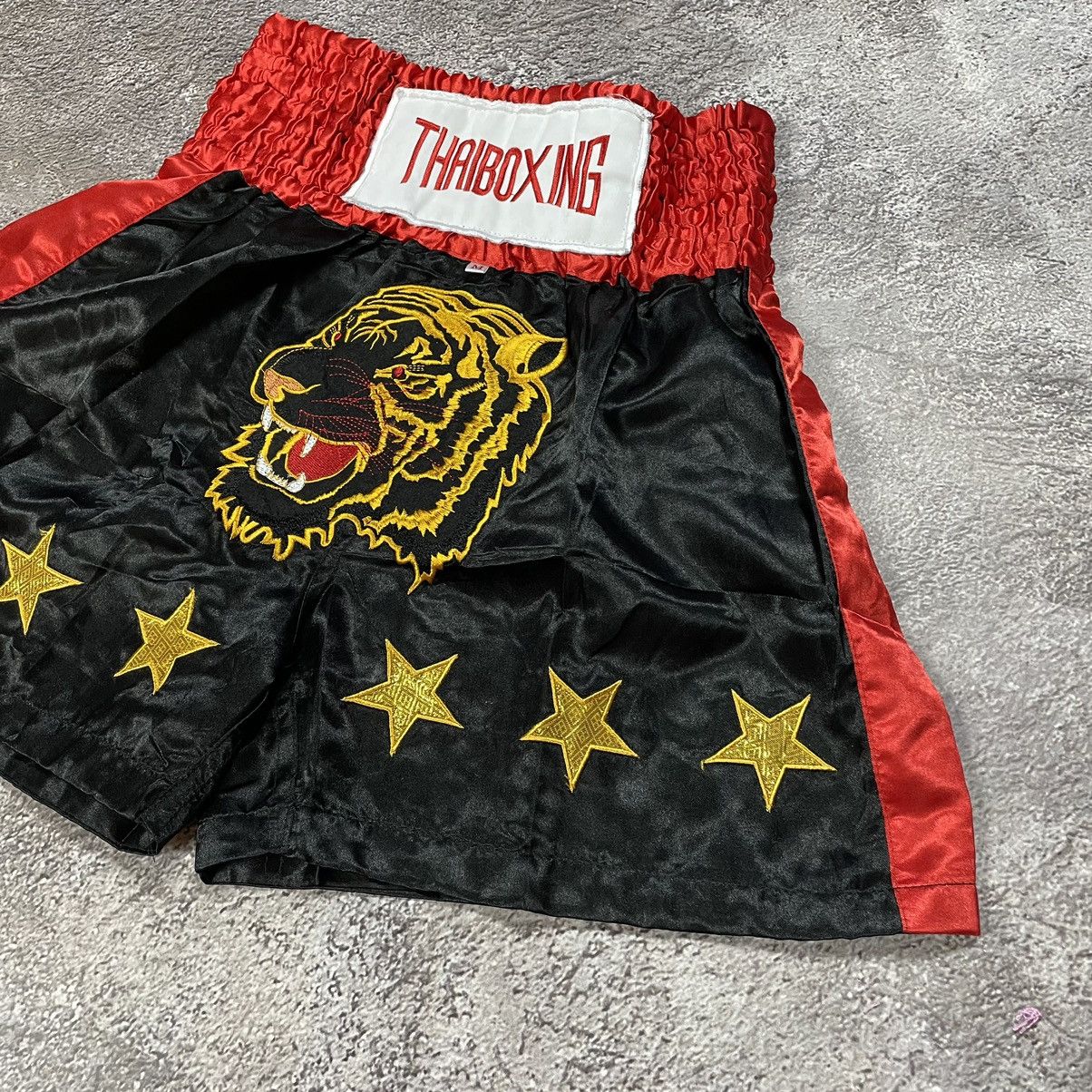 Vintage Vintage Y2K Thai Boxing Shorts Muay Thai Streetwear Faded 30 Size US 30 / EU 46 - 3 Thumbnail