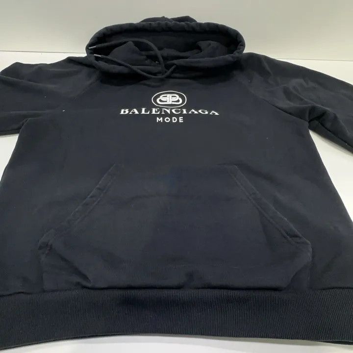 Balenciaga Balenciaga Balenciaga Mode Black Hoodie for Men and Women Size US S / EU 44-46 / 1 - 8 Thumbnail