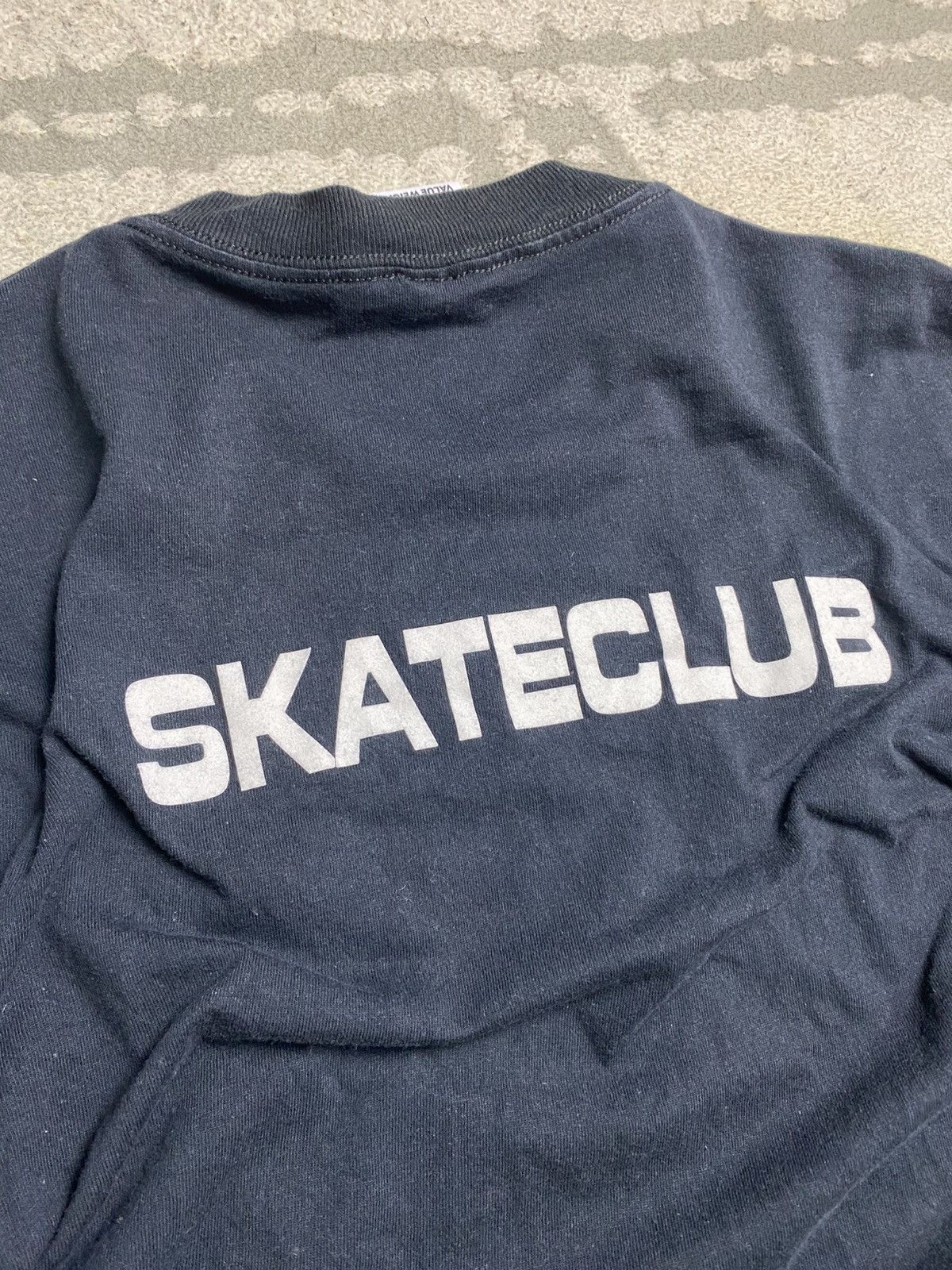 Japanese Brand Japanese Brand Streetwear Skateclub Luminous Wording T-Shirt Size US L / EU 52-54 / 3 - 6 Thumbnail