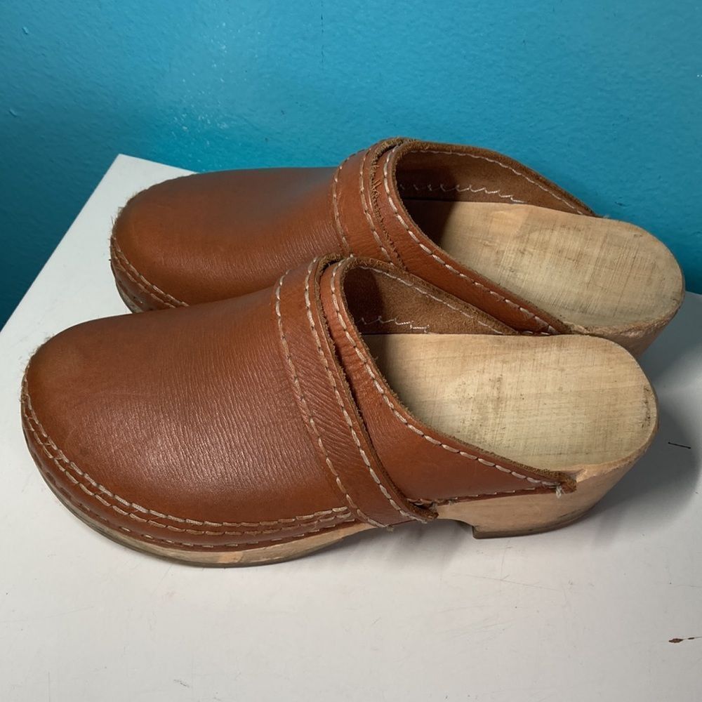 Aero Leathers Gevavi Wood & Leather Clogs Size 39- 8.5 US Size US 8.5 / IT 38.5 - 2 Thumbnail