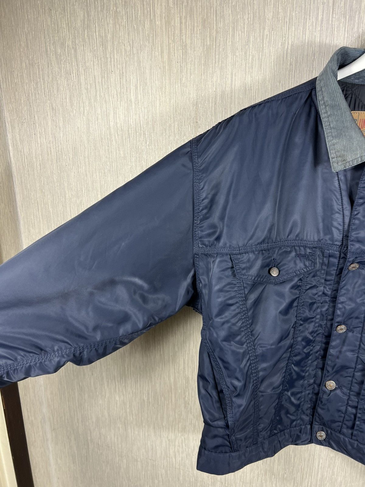 Diesel Vintage 90s Diesel denver navy cropped nylon jacket italy Size US L / EU 52-54 / 3 - 11 Thumbnail