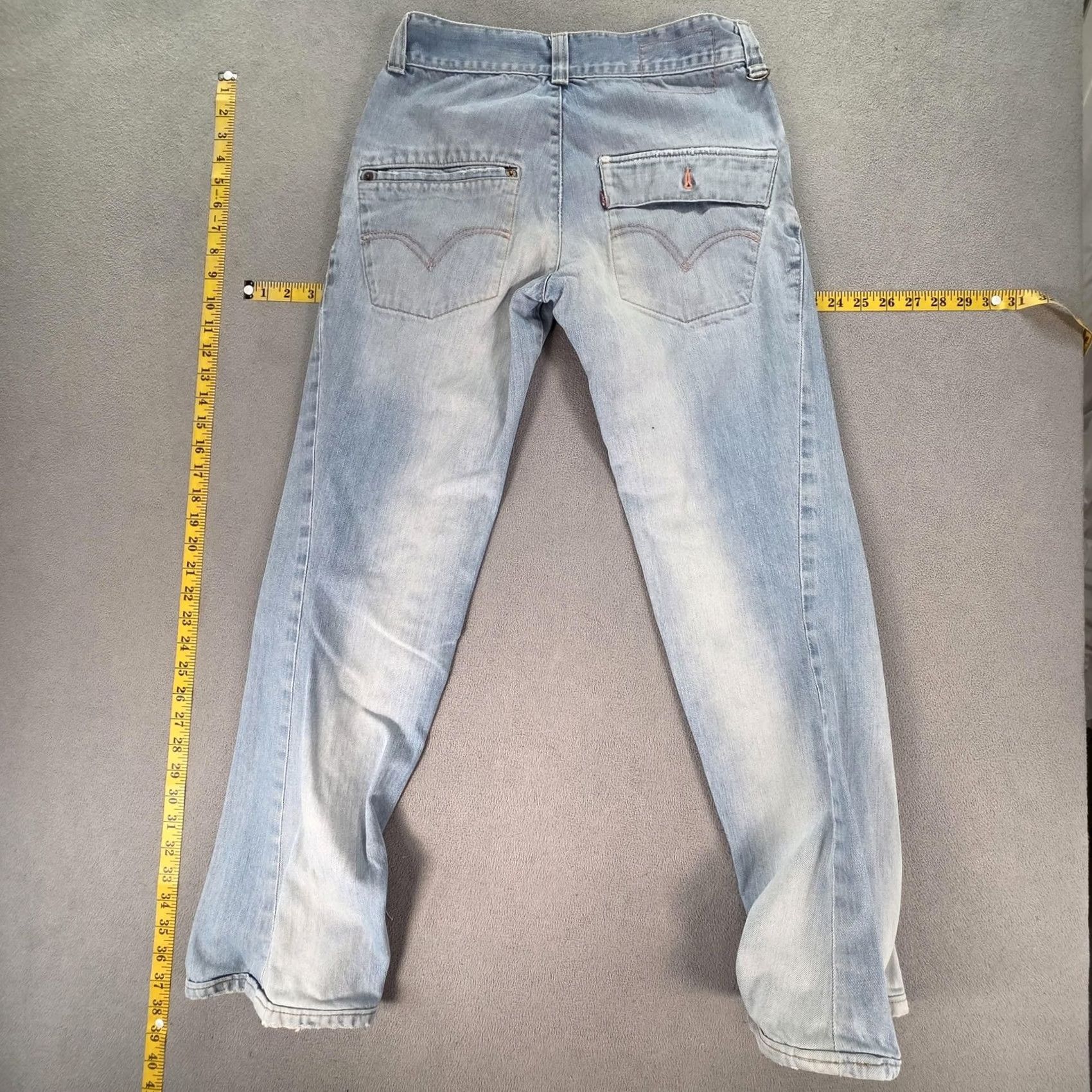 Levi's Levis Jeans Mens Blue Light Wash Regular Twisted Flap 28x30 Inseam 30 Cotton Denim Z​ip Pockets Casual Tapered Size US 28 / EU 44 - 2 Thumbnail